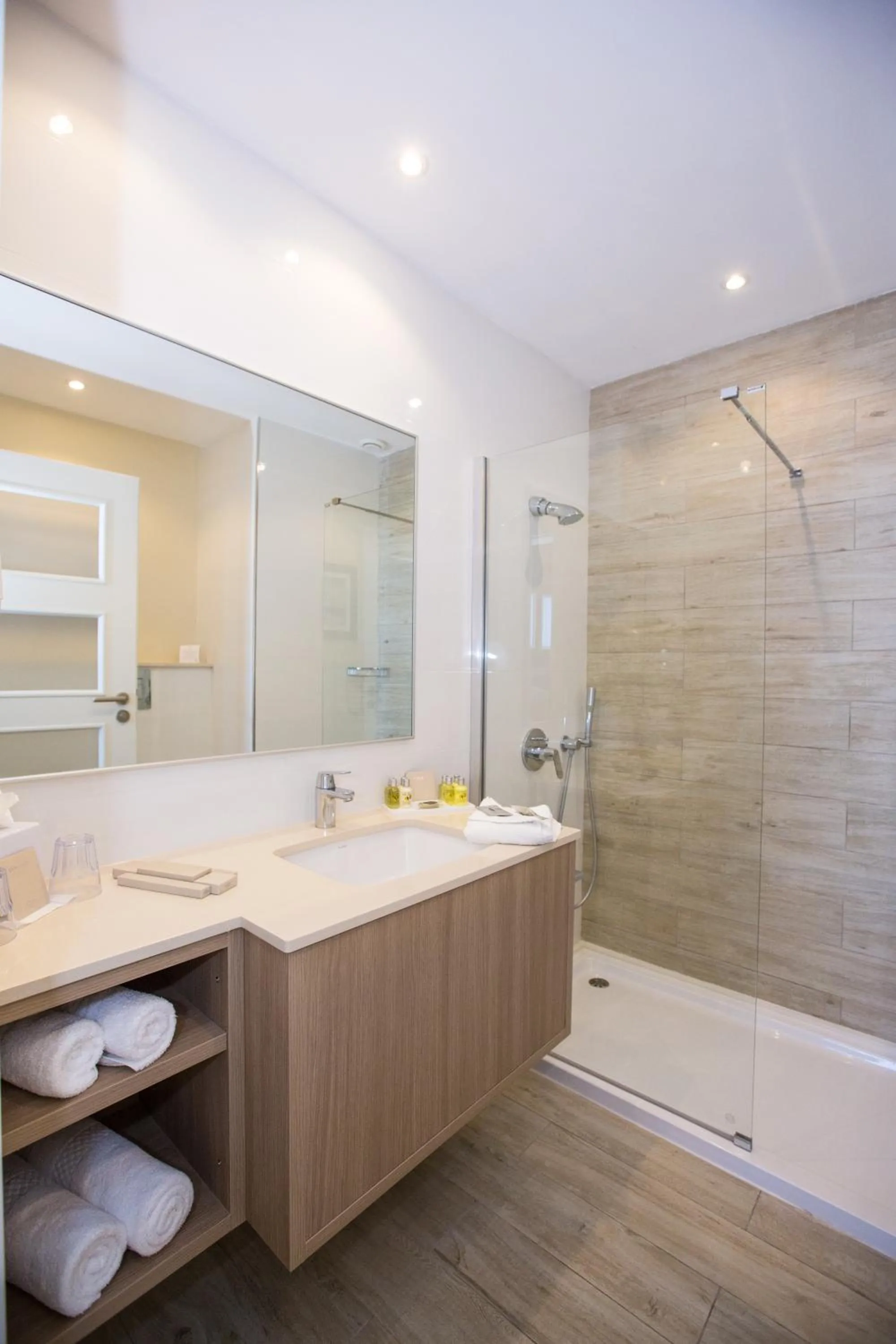 Shower in Salini Resort