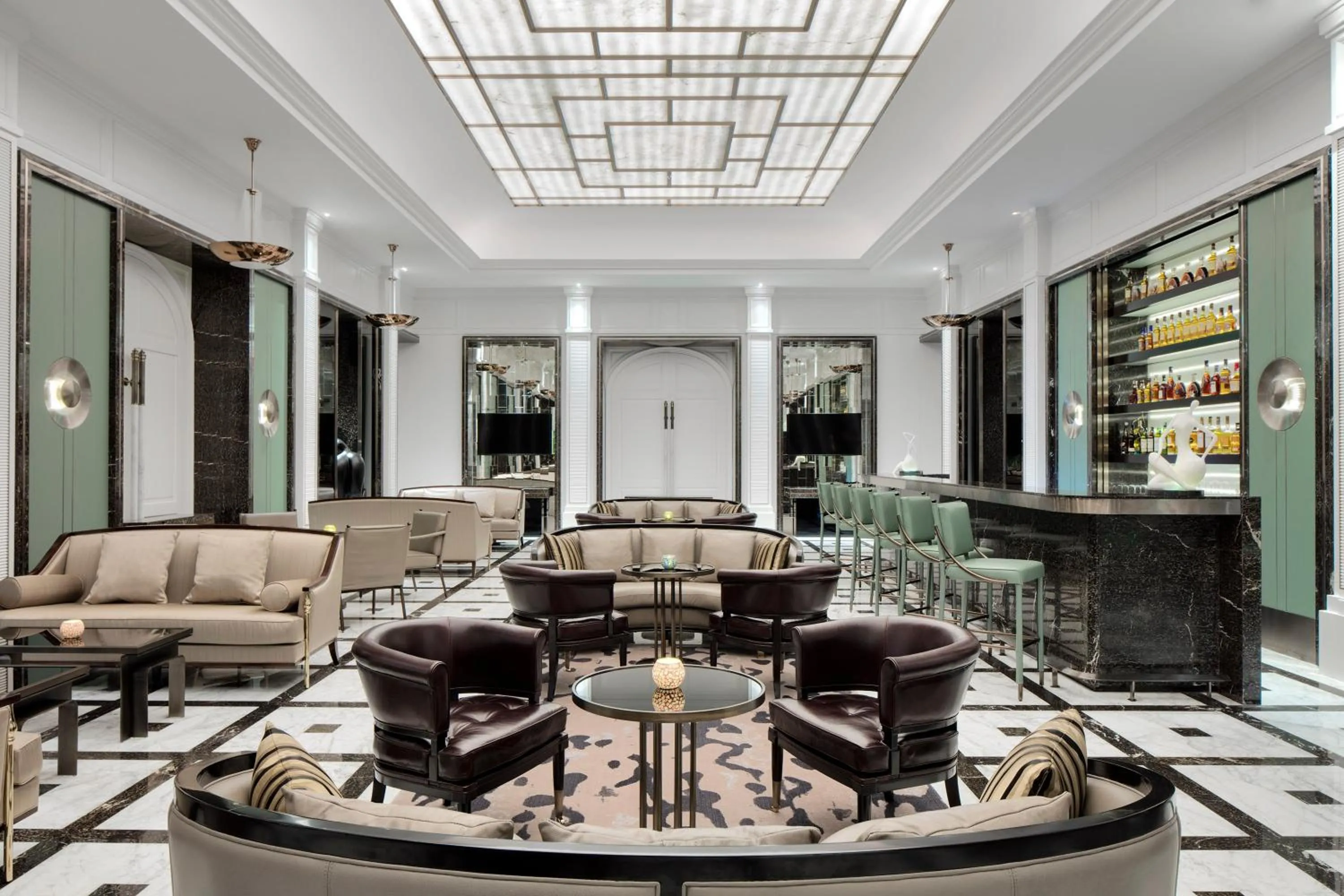 Restaurant/places to eat in The Langham Haikou