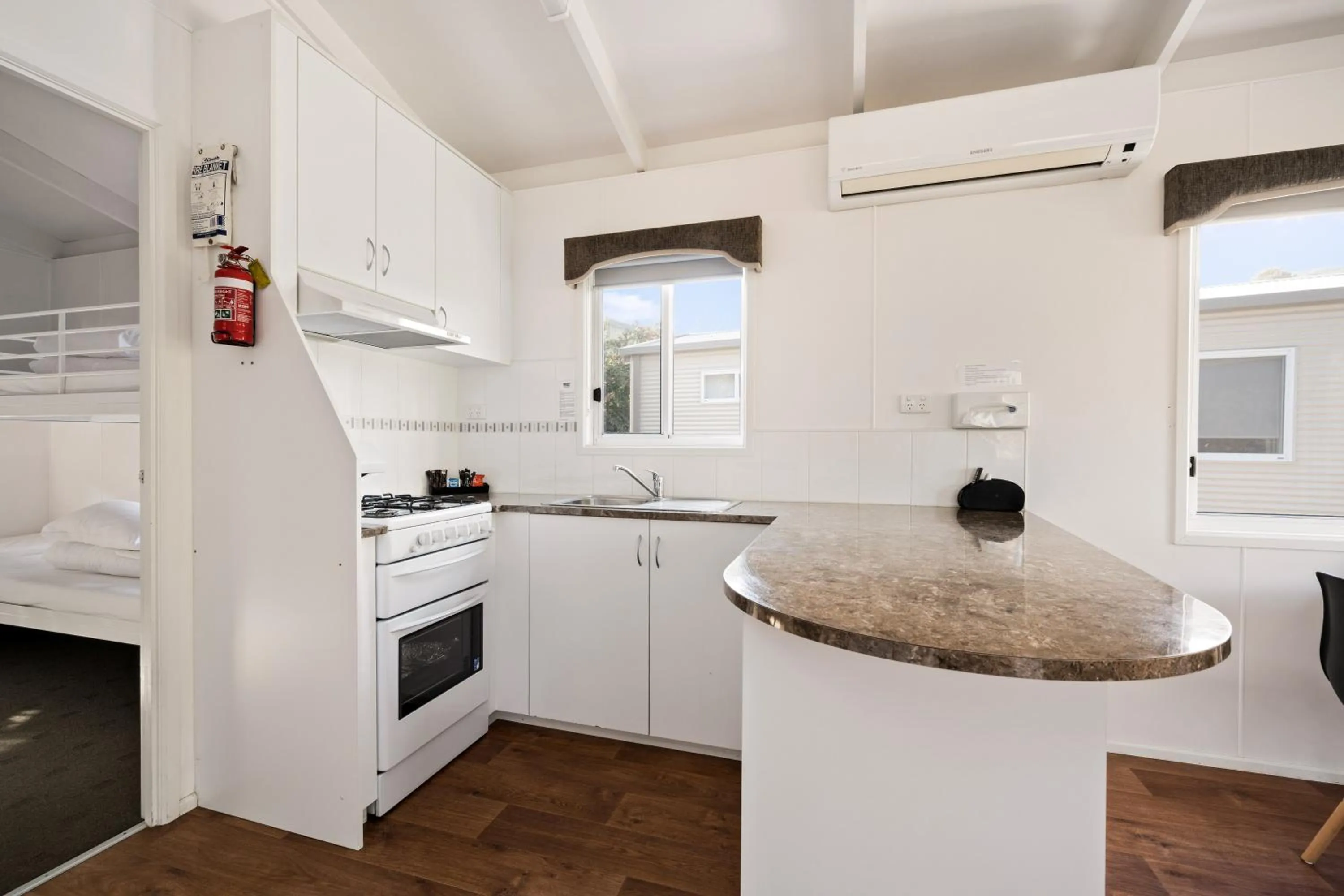 Kitchen or kitchenette in Bright Riverside Holiday Park