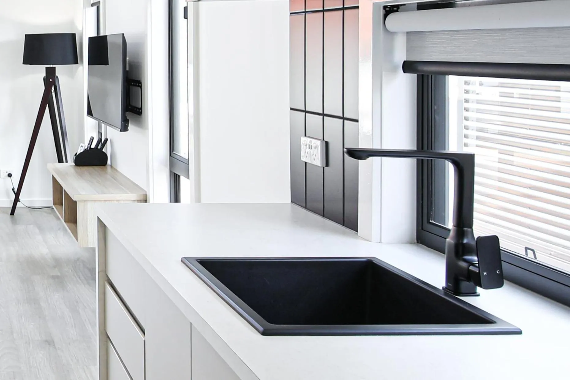 Kitchen or kitchenette in Bright Riverside Holiday Park