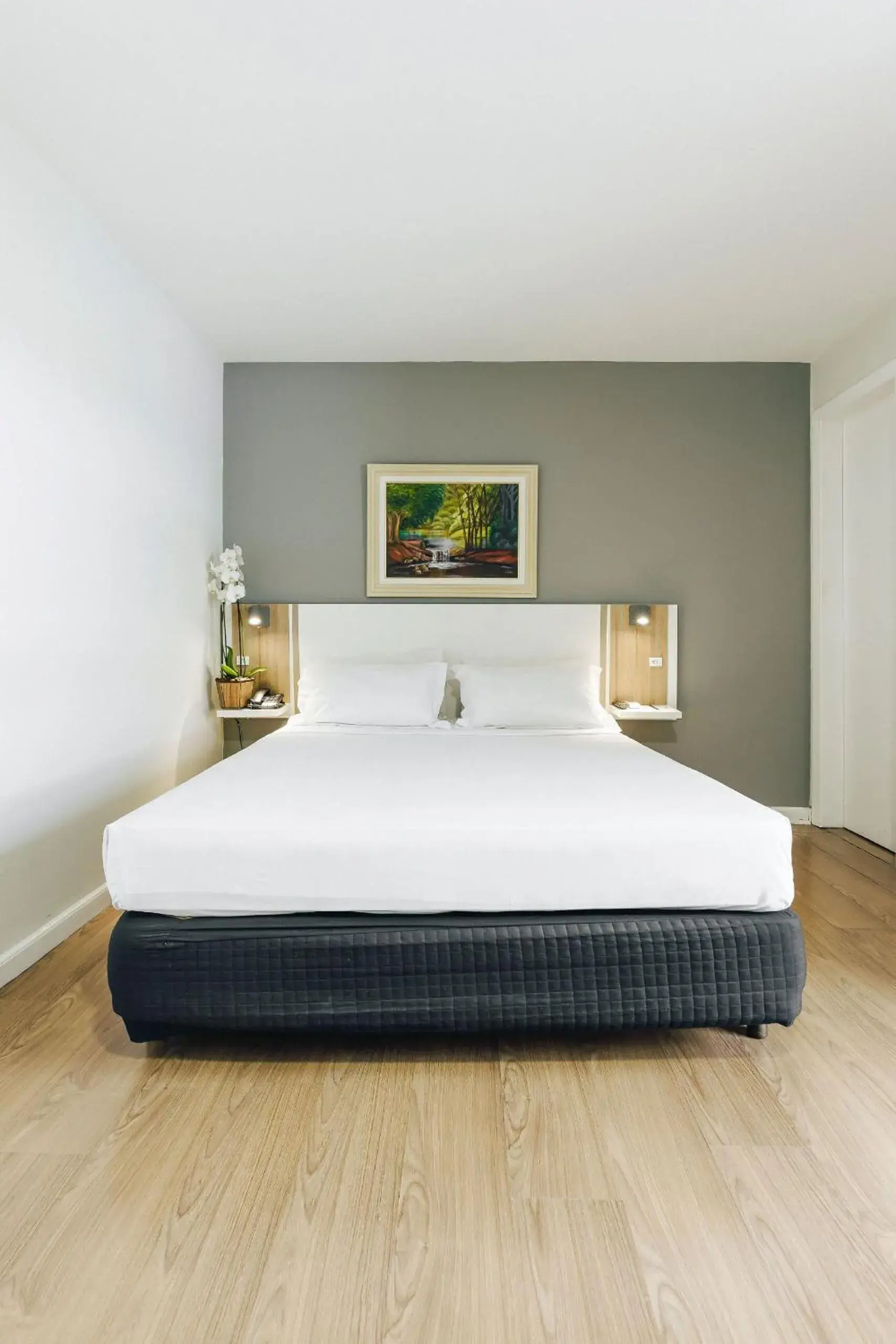 Bed in Bristol Upper Curitiba Alto da XV Bed in Bristol Upper Curitiba Alto da XV