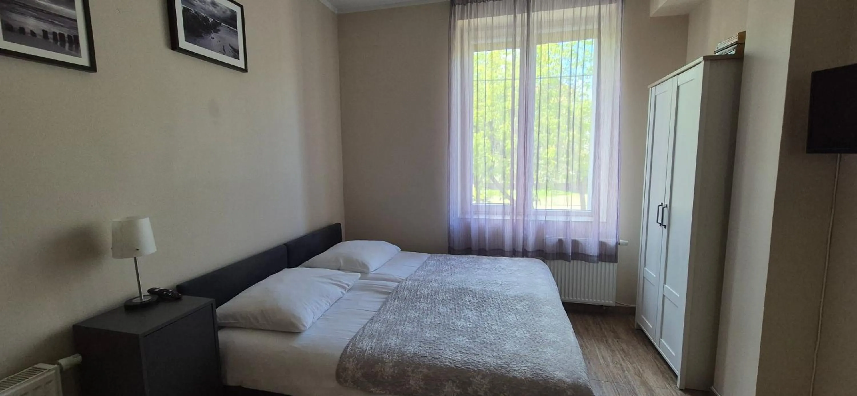 Bed in Sejf House