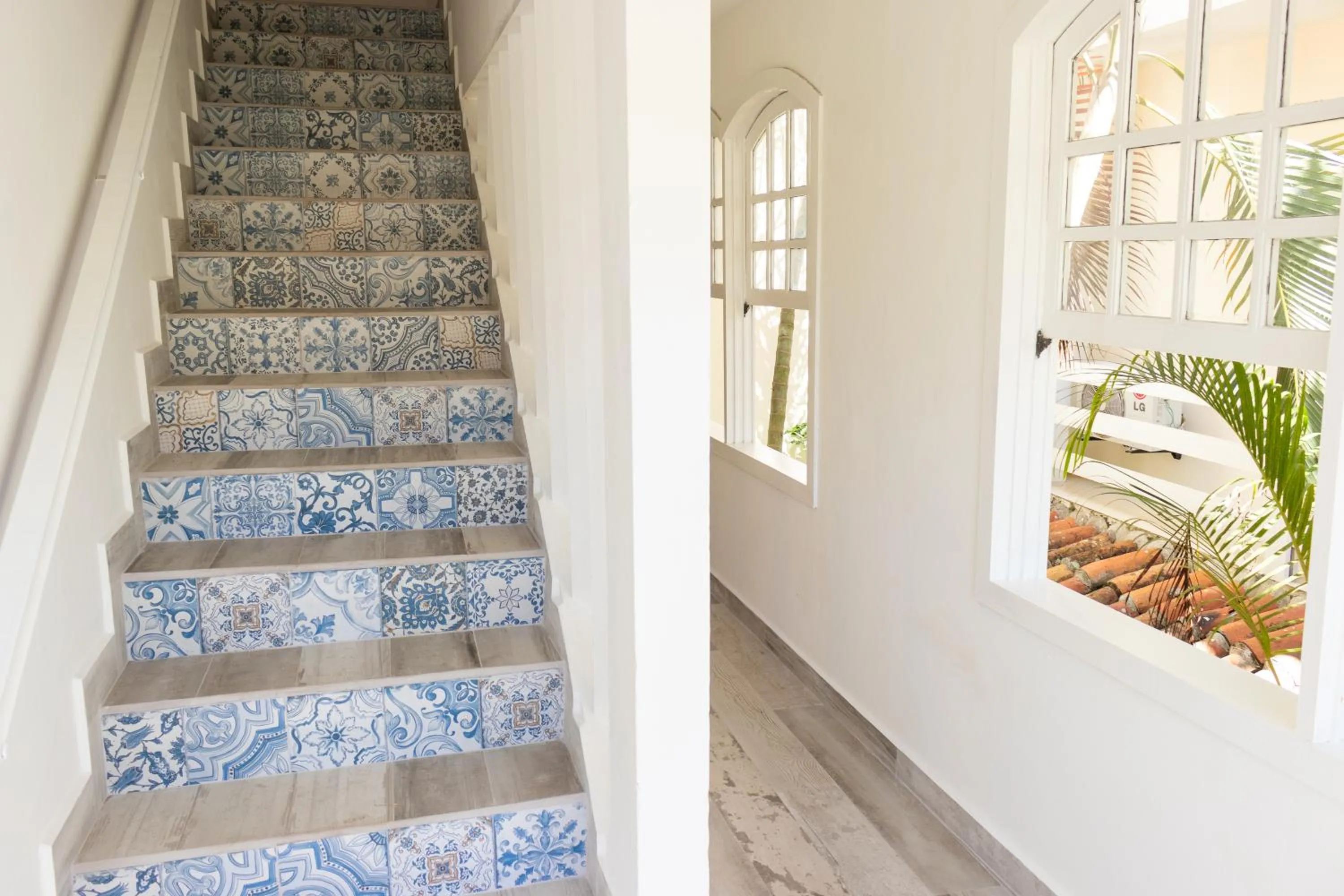 Decorative detail in Auberge de la Langouste