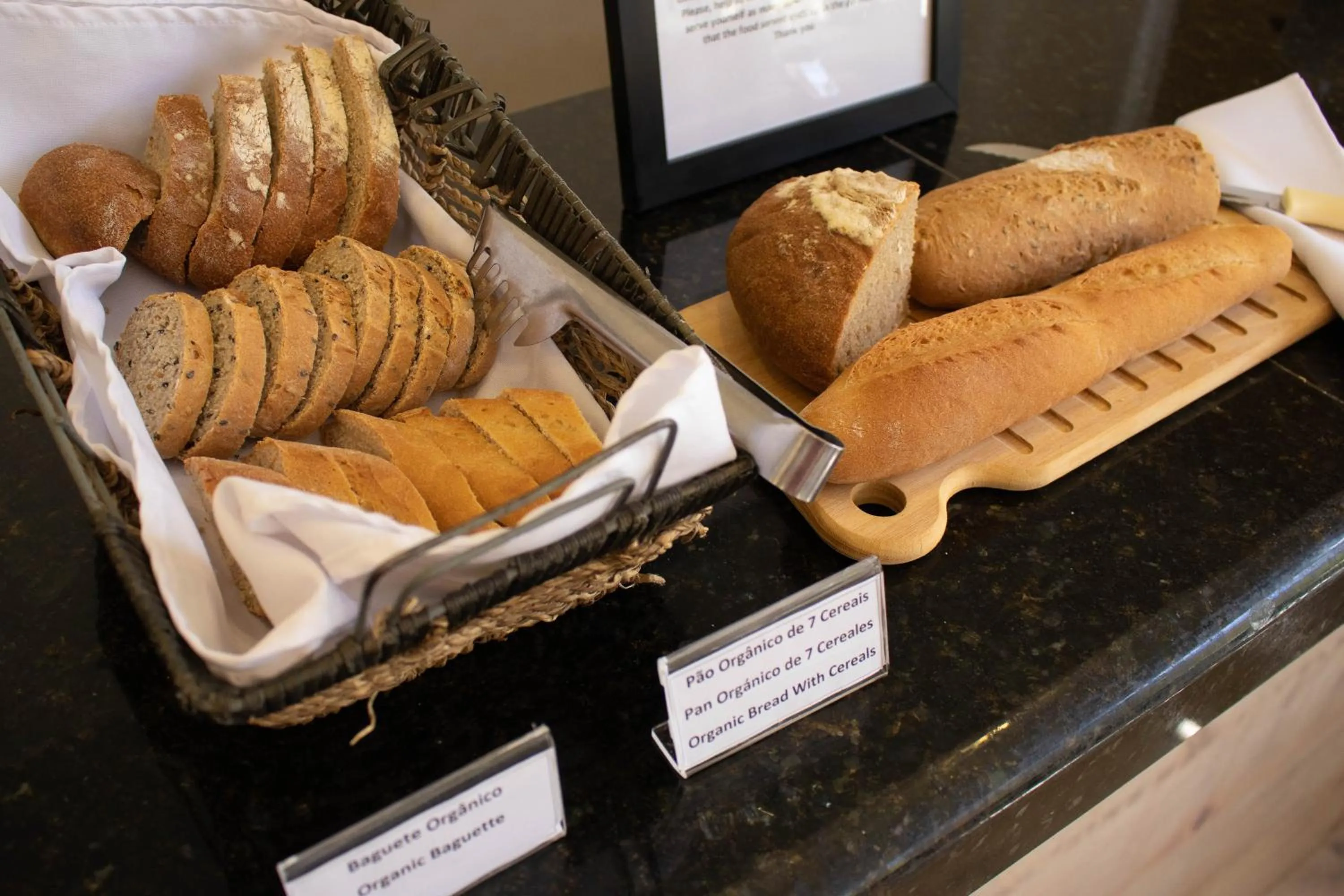 Breakfast in Auberge de la Langouste