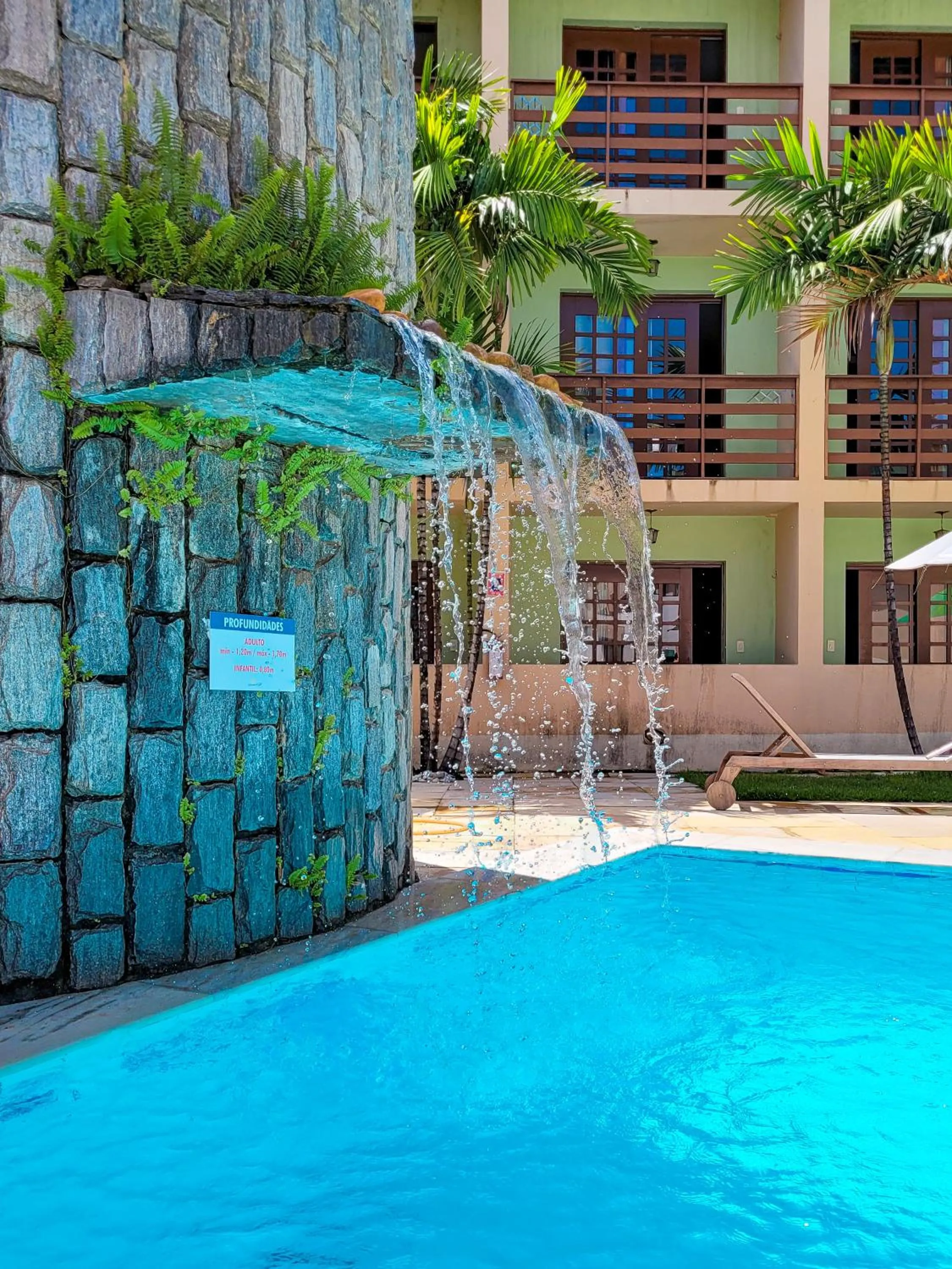 Swimming pool in Estação do Sol Praia Hotel