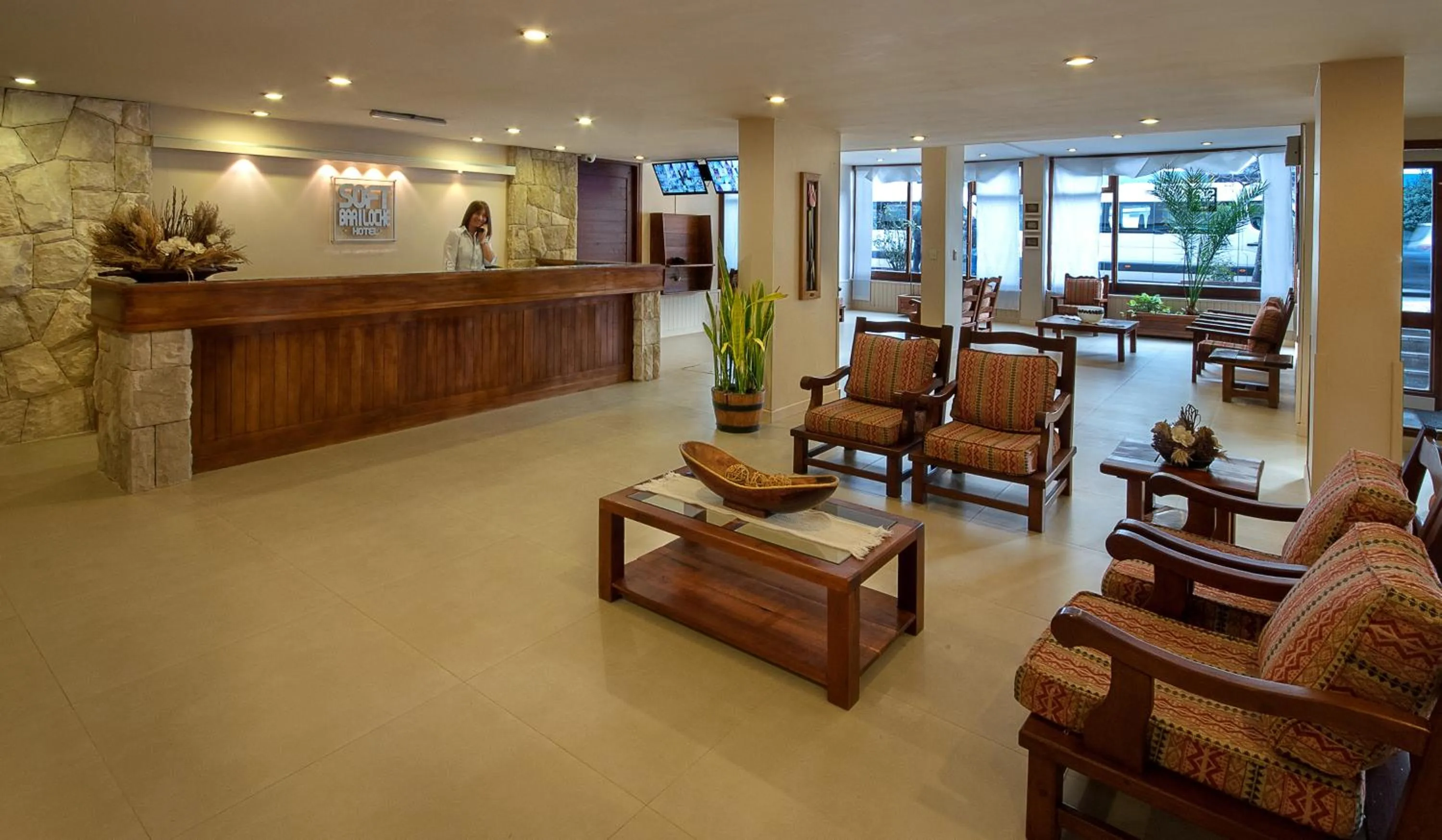 Lobby or reception in Soft Bariloche Hotel