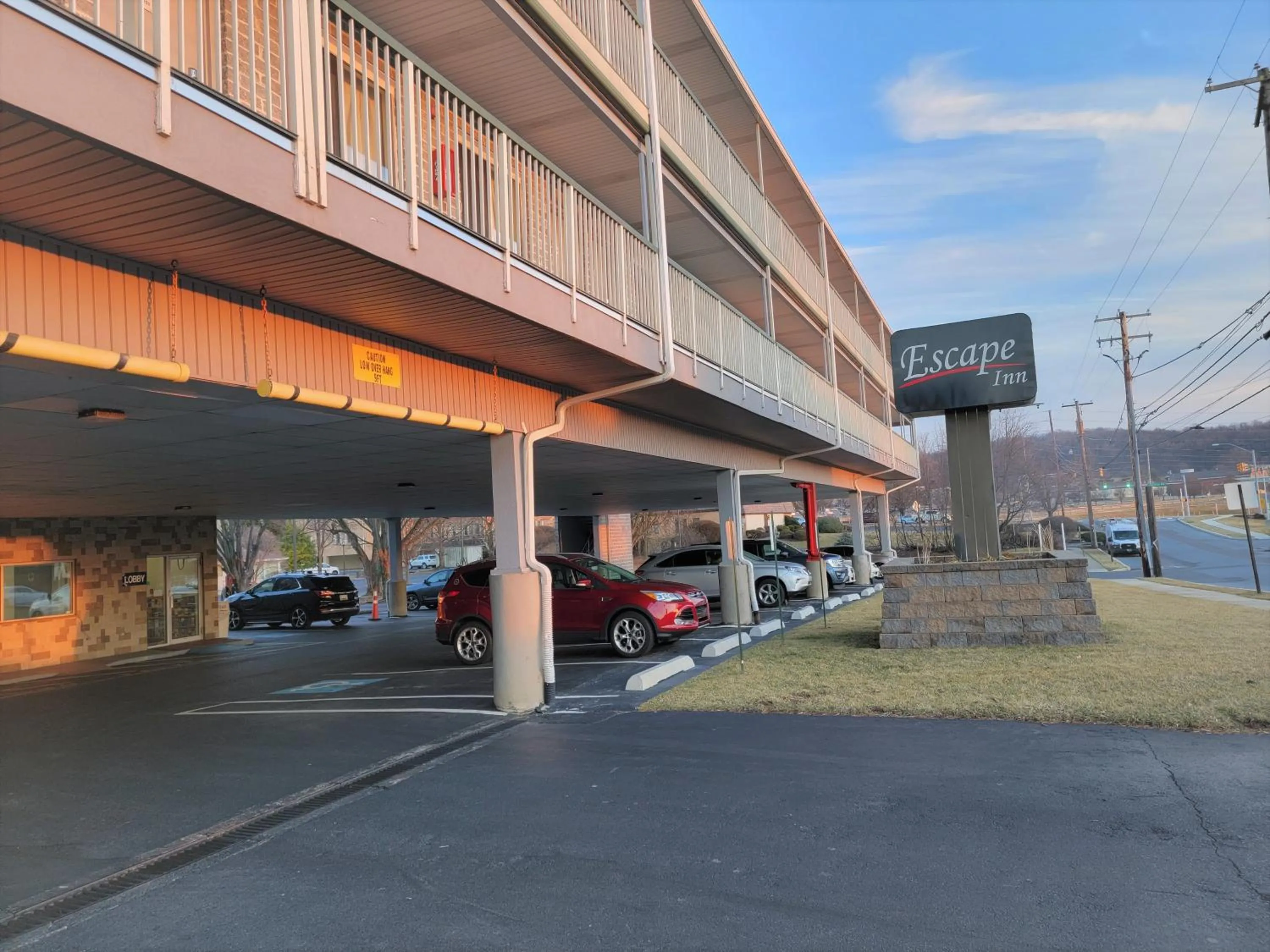 Property building in Escape Inn Hershey
