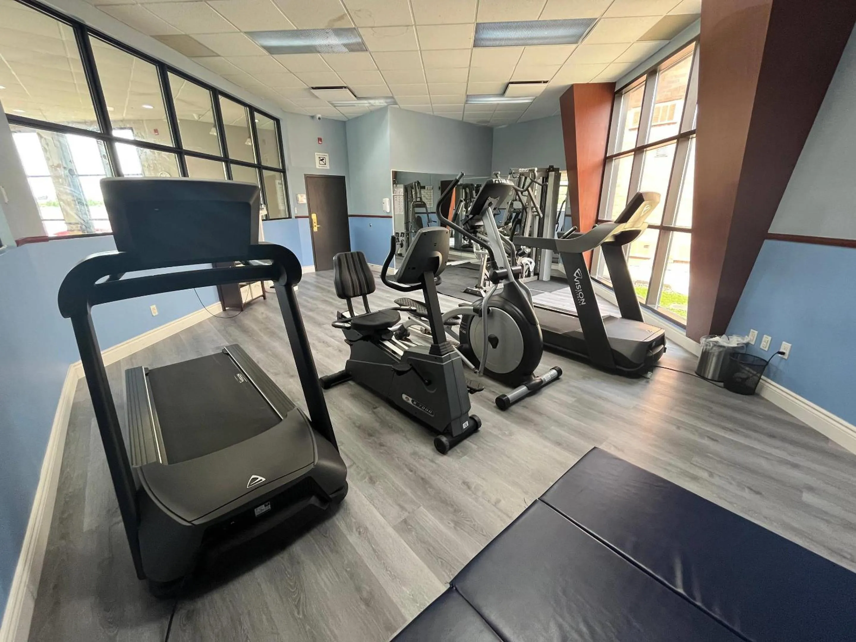 Fitness centre/facilities in Quality Inn Saint-Jean-sur-Richelieu