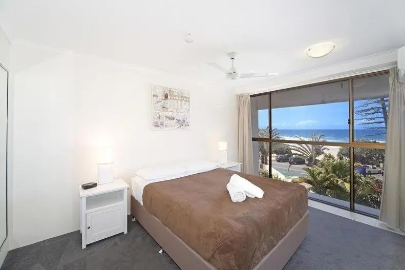 Bedroom, Bed in Coolum Caprice