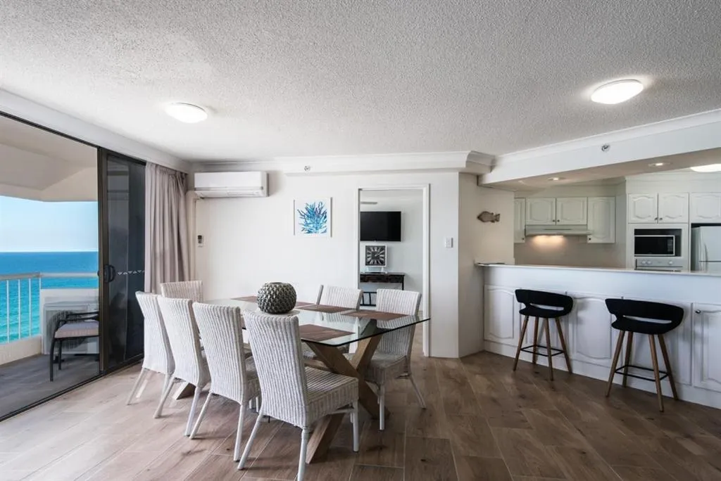 Dining area in Coolum Caprice