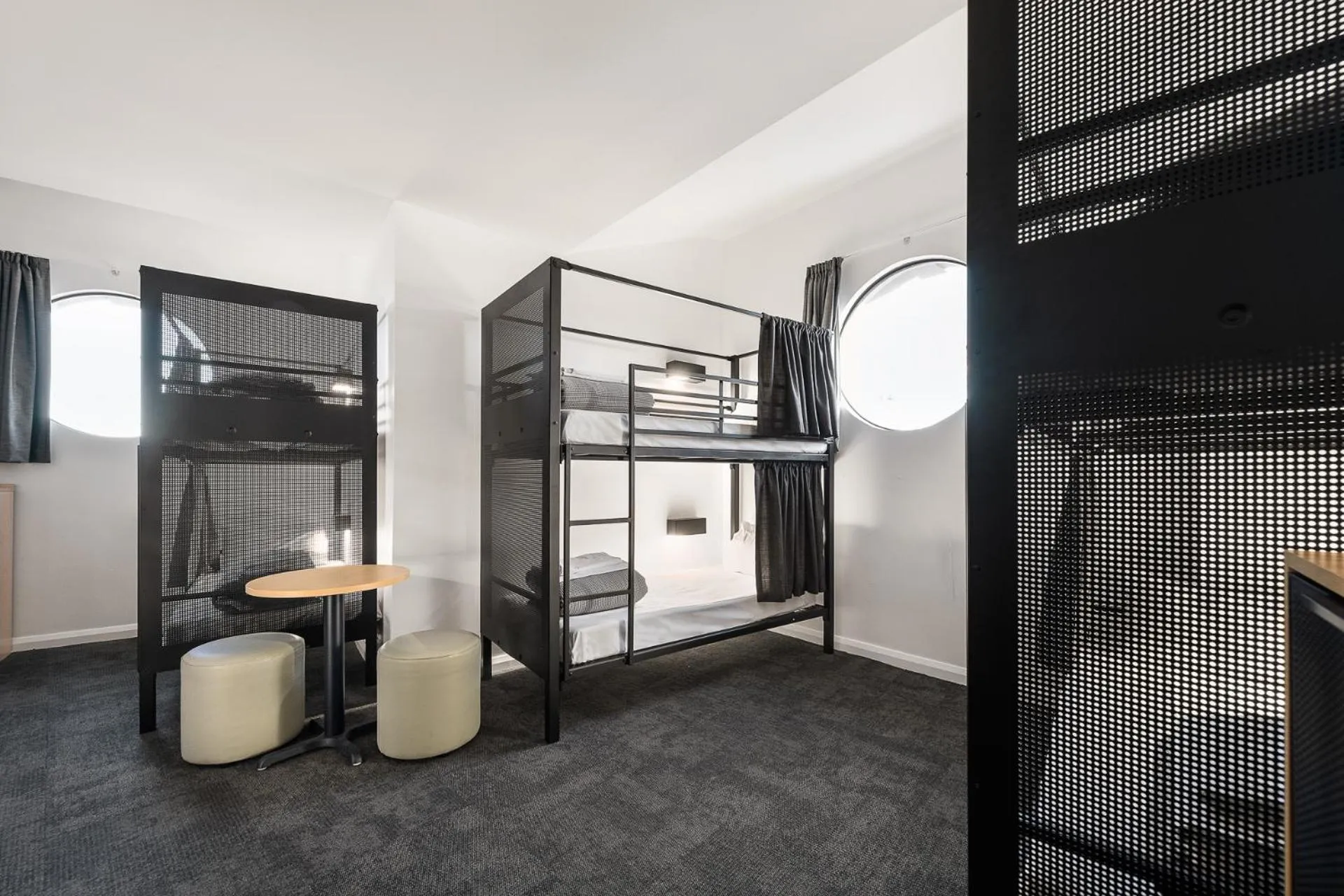 Bedroom, Bed in YHA Sydney Central