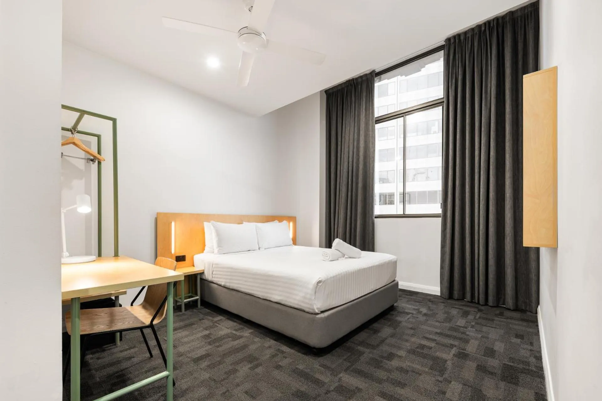 Bed in YHA Sydney Central