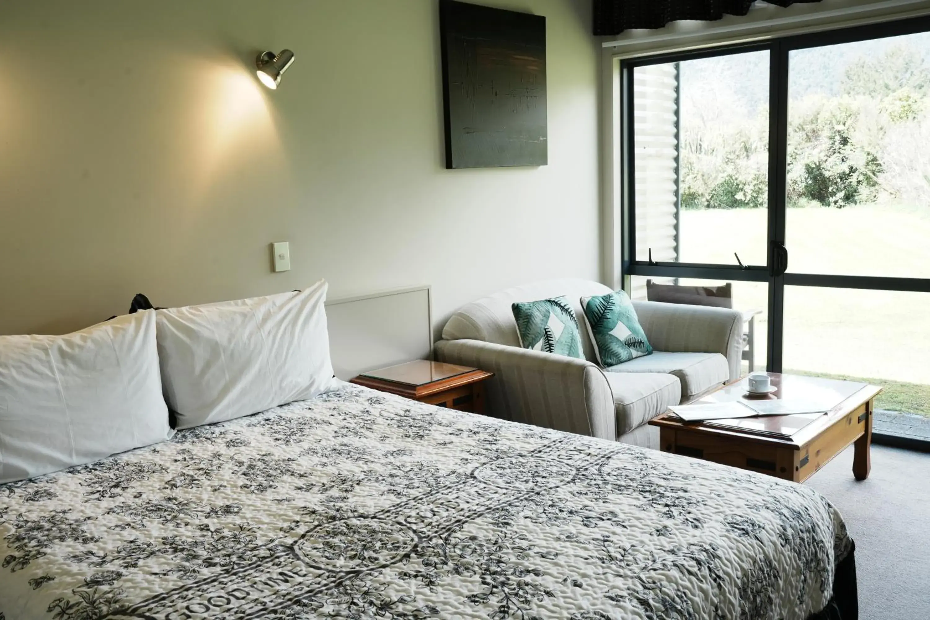 Bed in Sunset Motel Bed in Sunset Motel