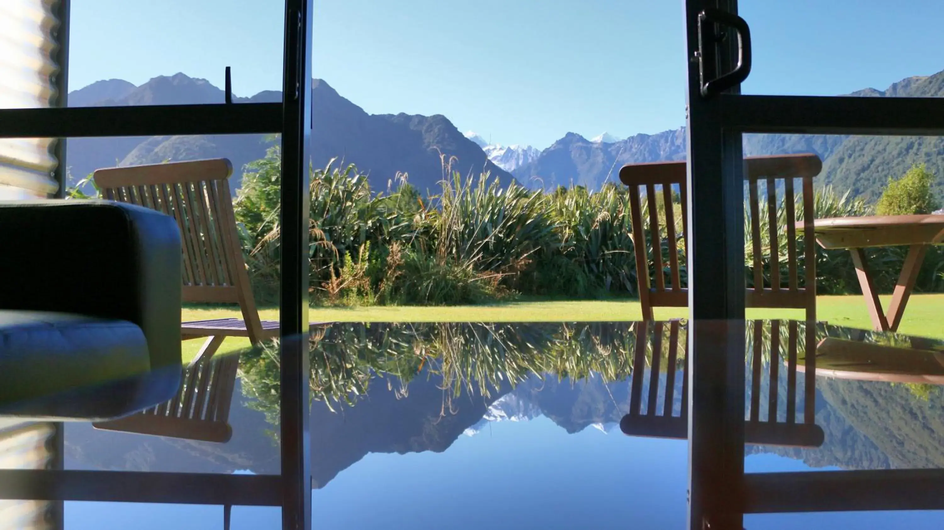 Mountain view in Sunset Motel Mountain view in Sunset Motel