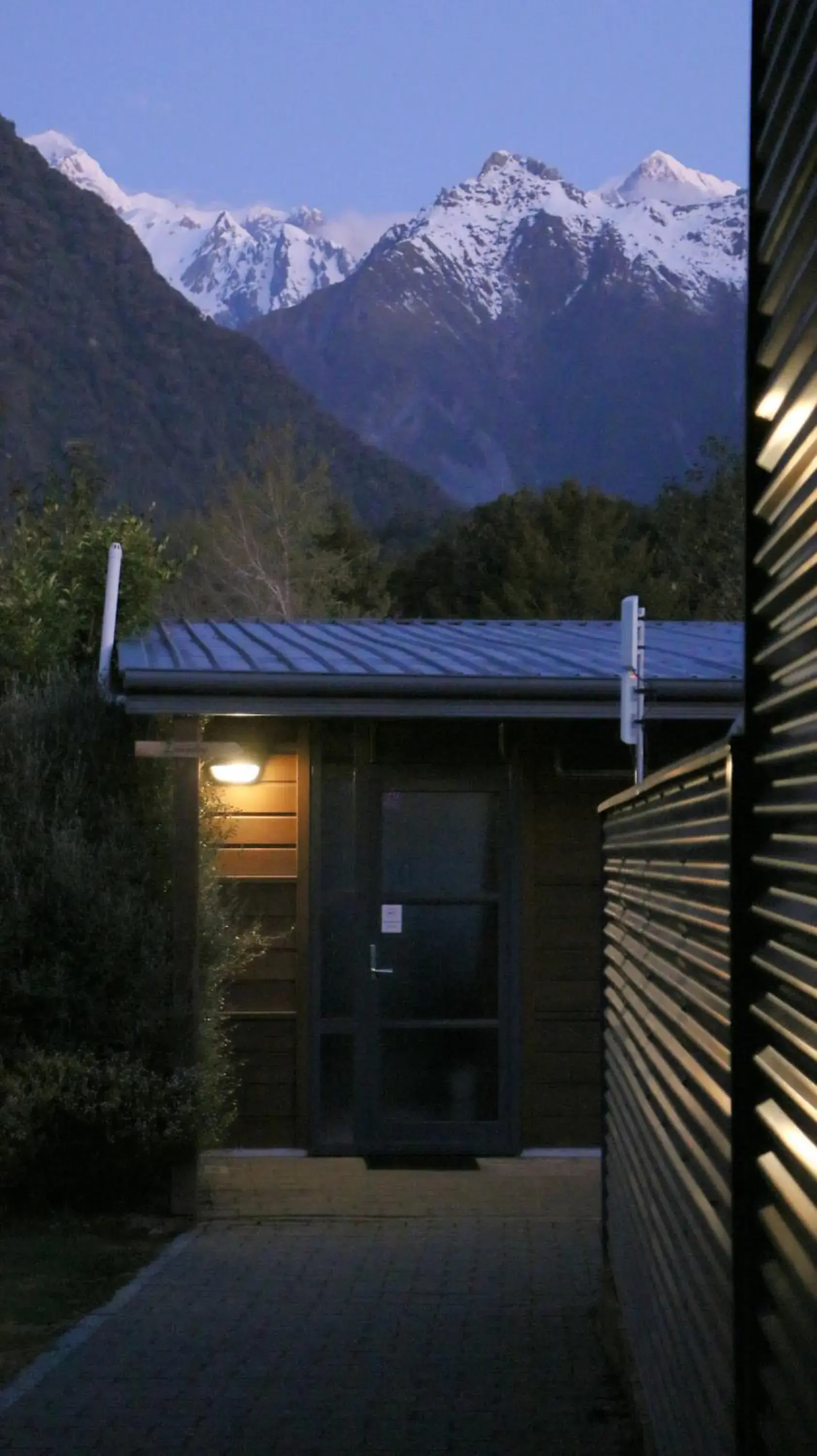 Mountain view in Sunset Motel Mountain view in Sunset Motel