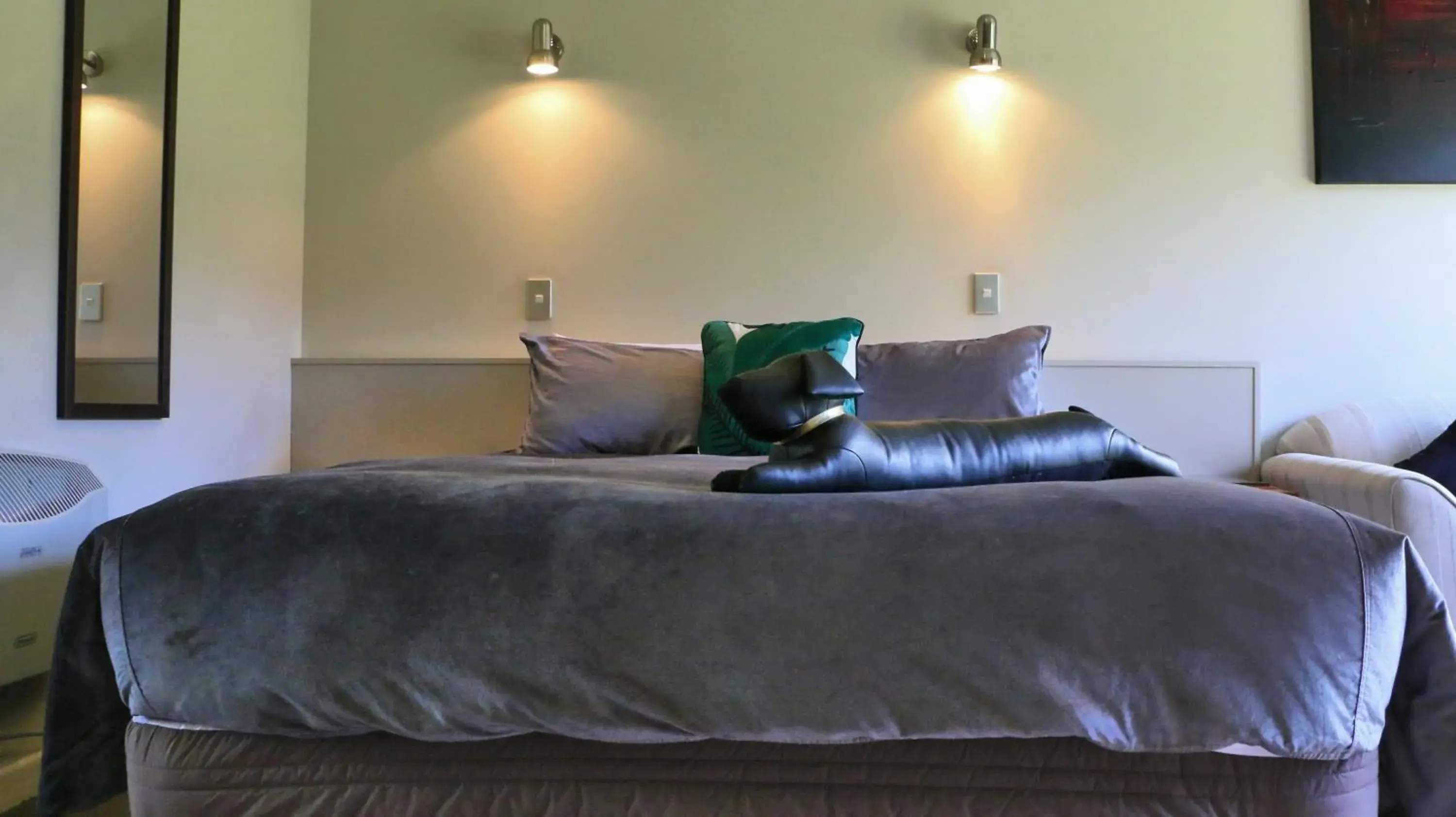 Bed in Sunset Motel Bed in Sunset Motel