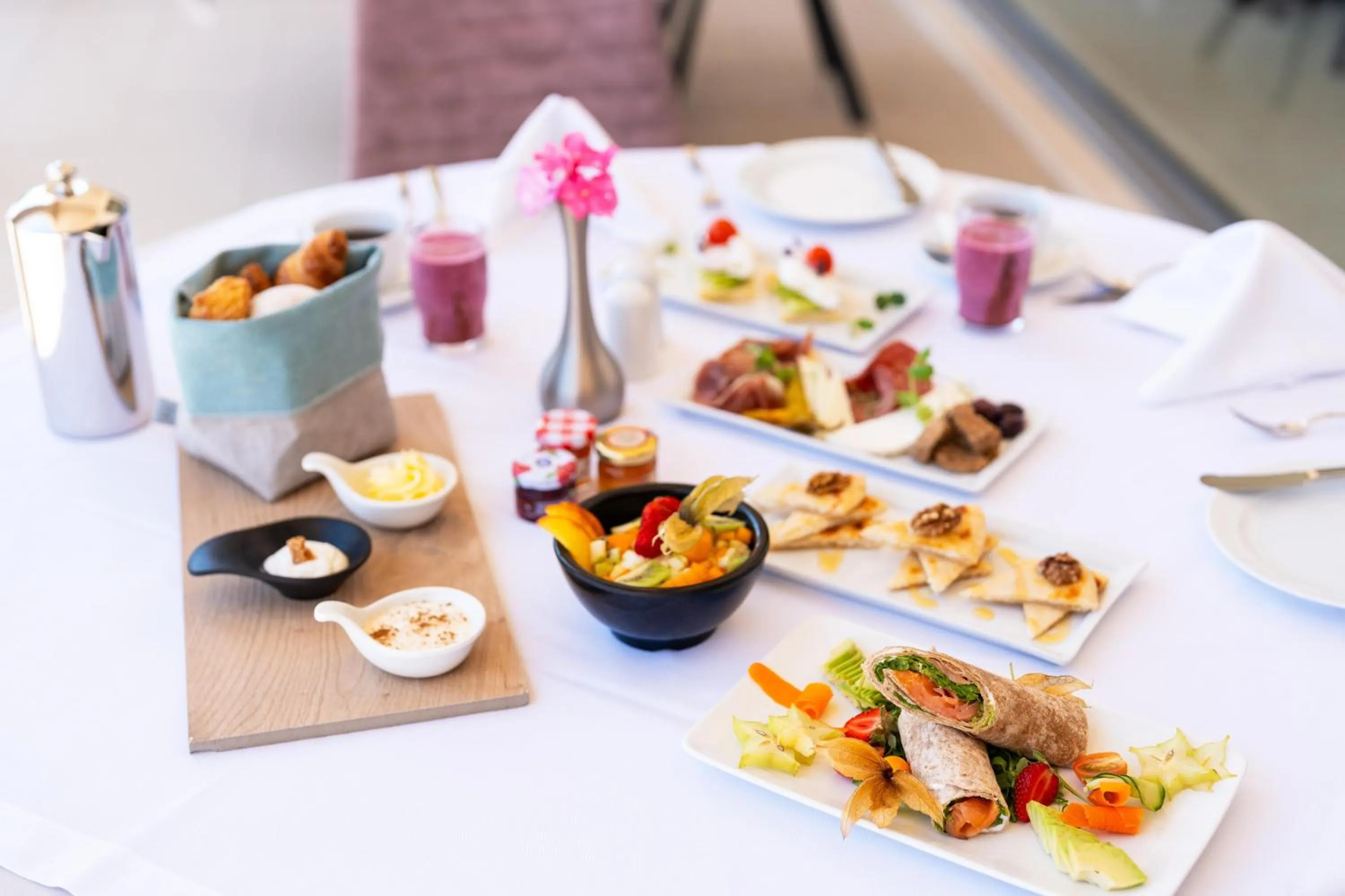 Restaurant/places to eat in KRESTEN ROYAL Euphoria Resort