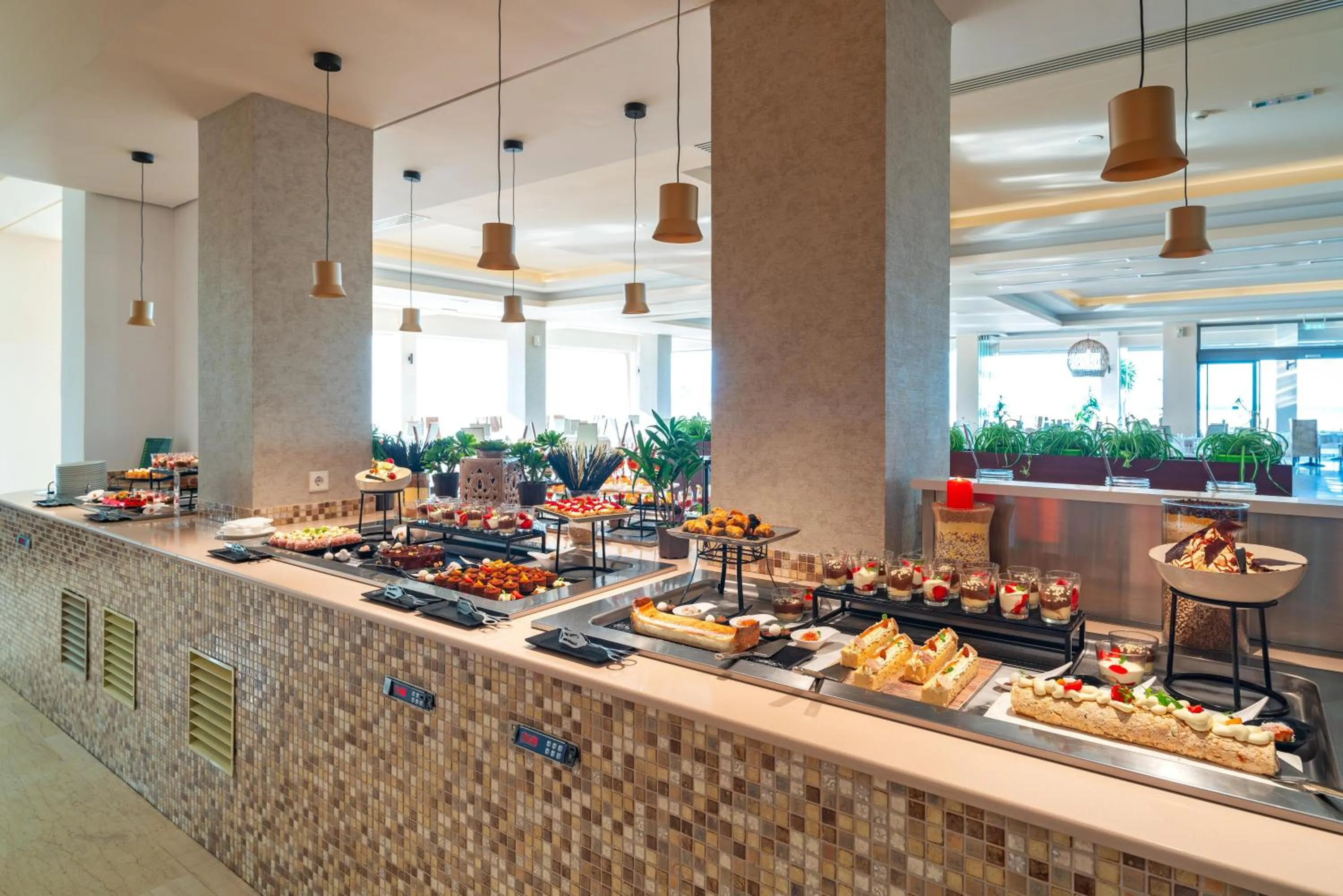 Restaurant/places to eat in KRESTEN ROYAL Euphoria Resort