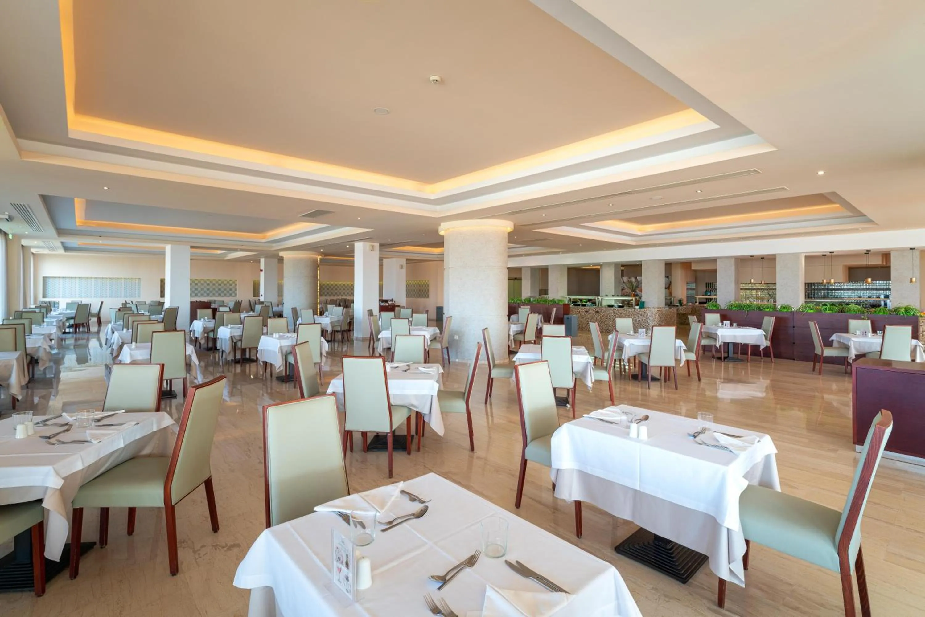 Restaurant/places to eat in KRESTEN ROYAL Euphoria Resort