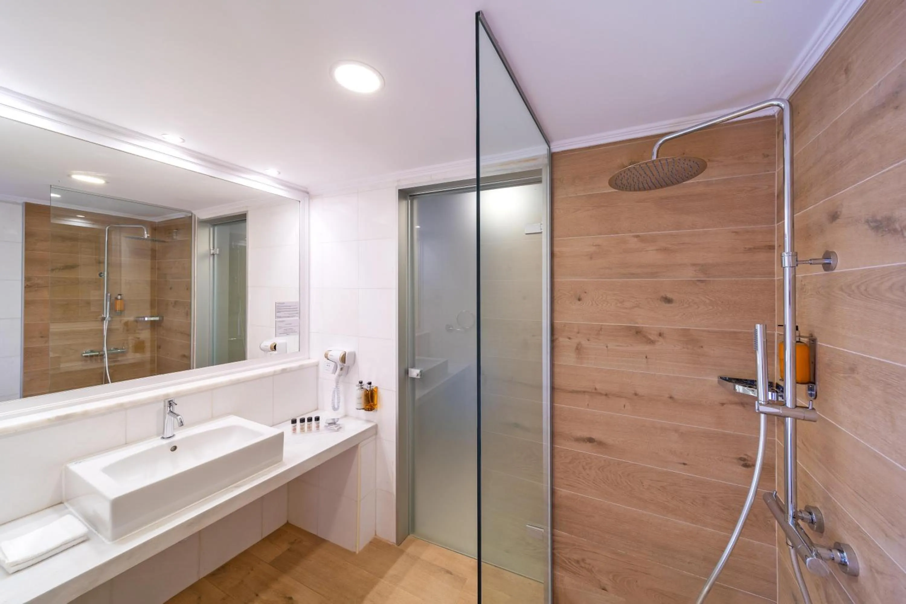 Bathroom in KRESTEN ROYAL Euphoria Resort