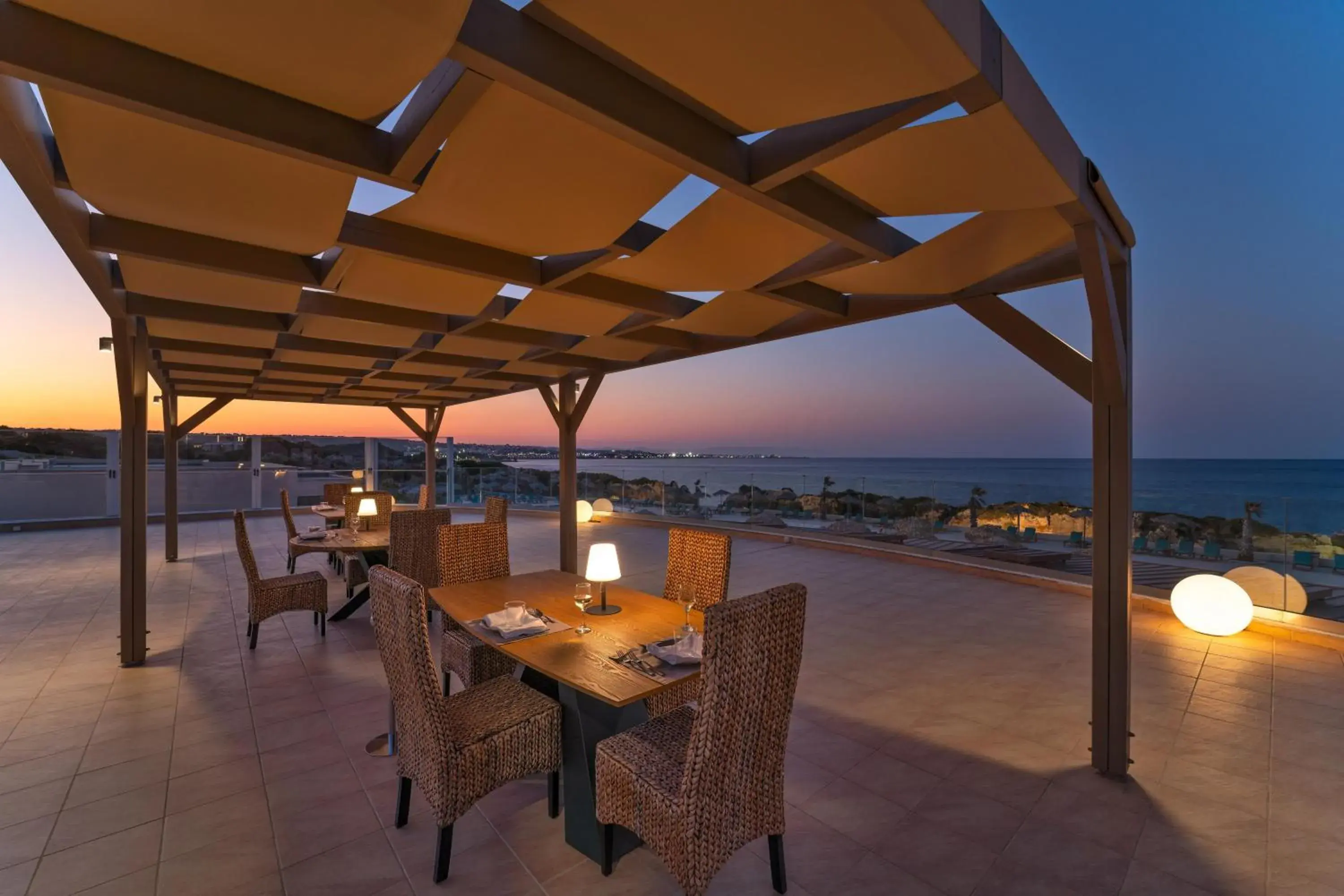 Restaurant/places to eat in KRESTEN ROYAL Euphoria Resort Restaurant/places to eat in KRESTEN ROYAL Euphoria Resort