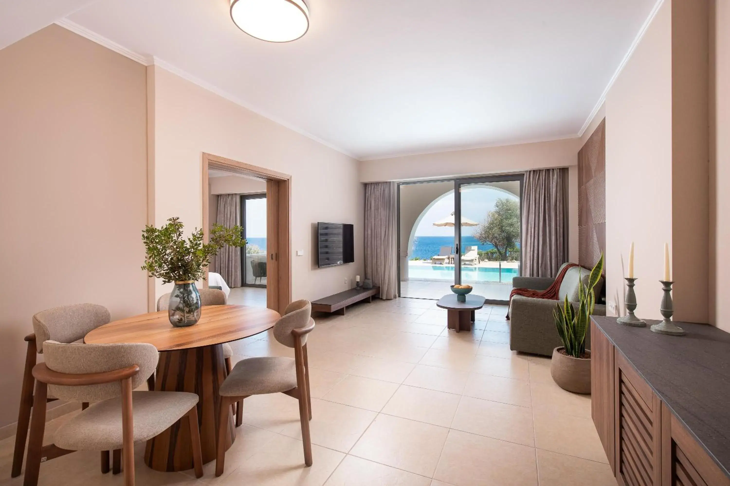 Photo of the whole room in KRESTEN ROYAL Euphoria Resort Photo of the whole room in KRESTEN ROYAL Euphoria Resort