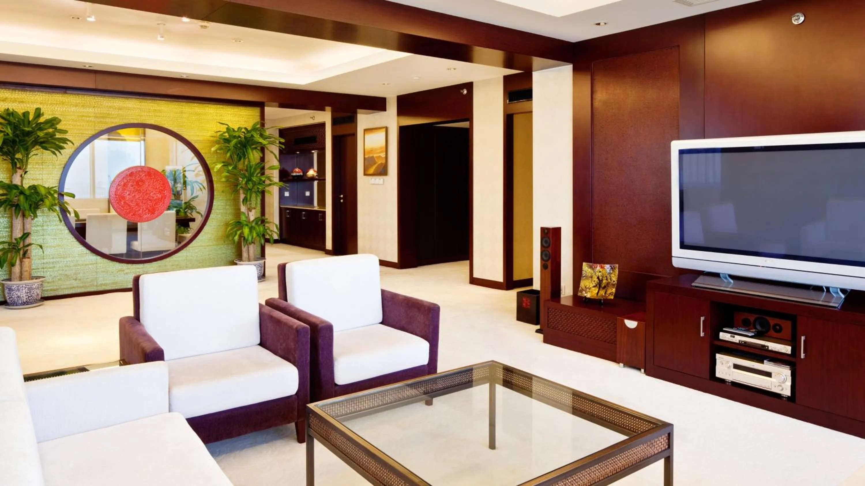 Bedroom, Seating Area in Crowne Plaza Shanghai Pudong