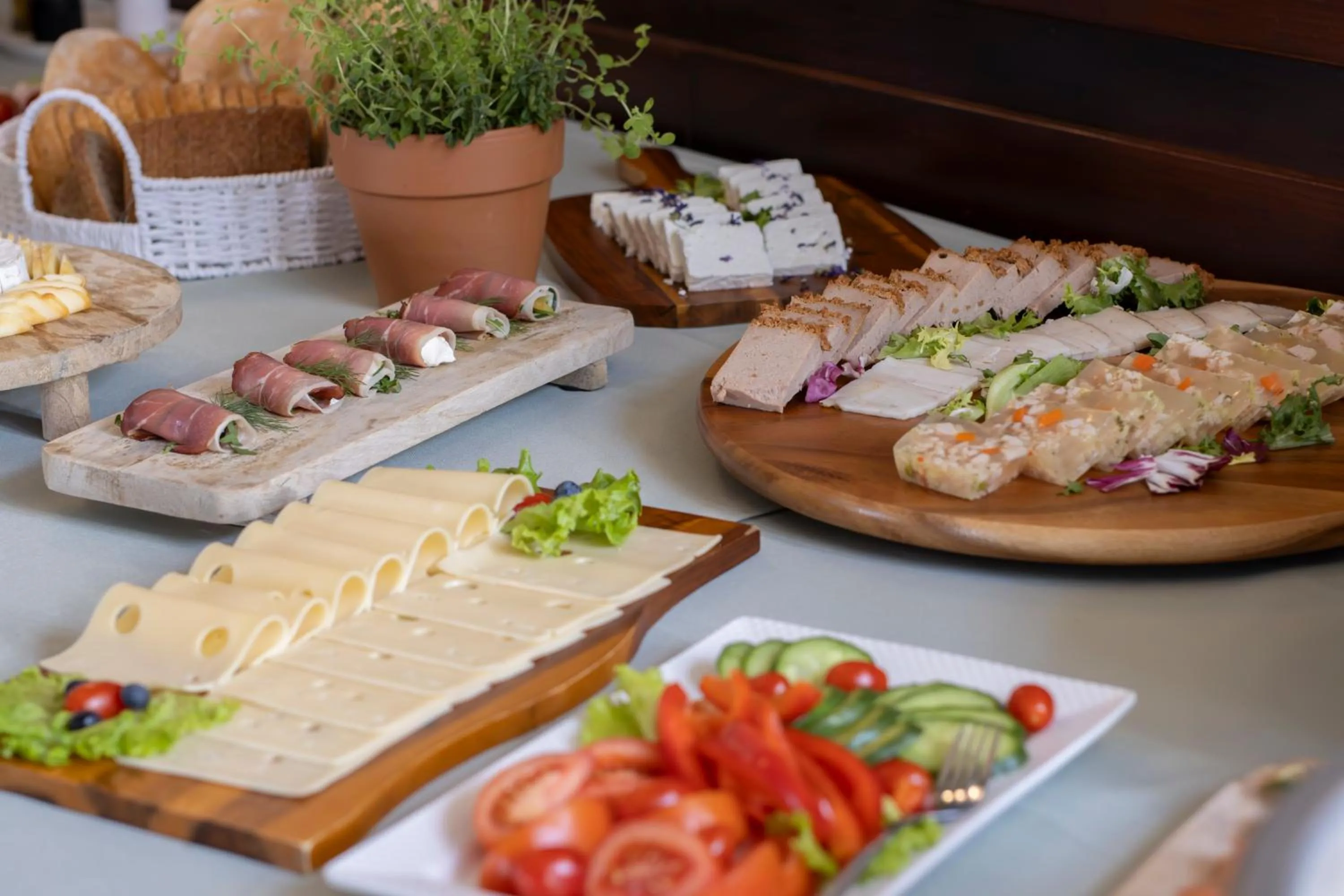 Restaurant/places to eat in Villa Pallas