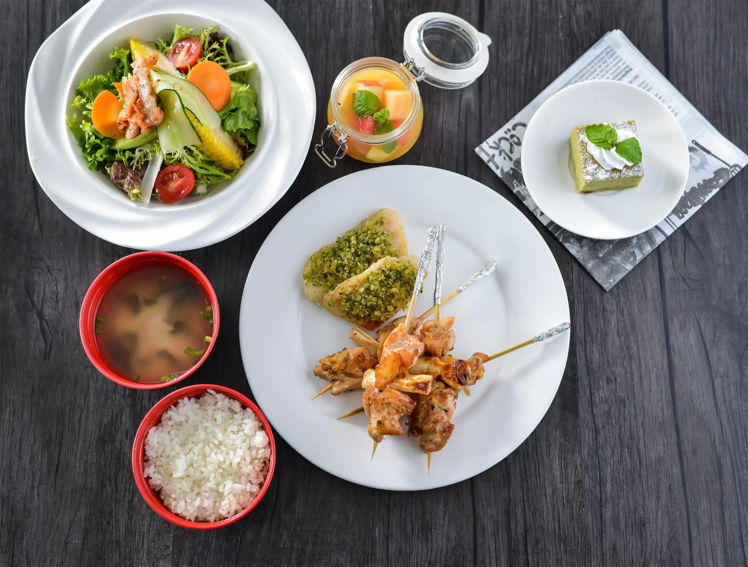 Restaurant/places to eat in Holiday Inn Shanghai Pudong by IHG Restaurant/places to eat in Holiday Inn Shanghai Pudong by IHG