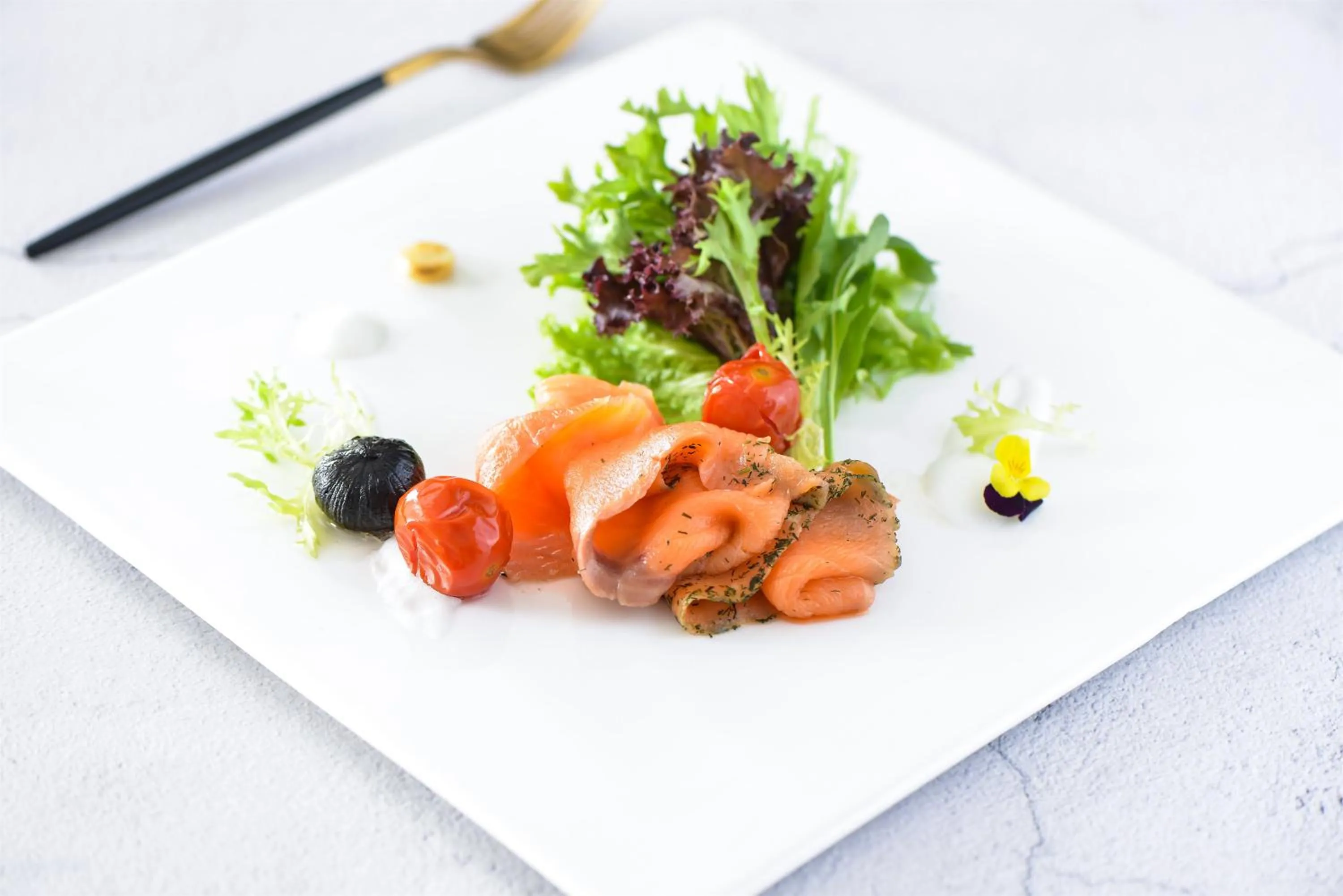 Restaurant/places to eat in Holiday Inn Shanghai Pudong by IHG