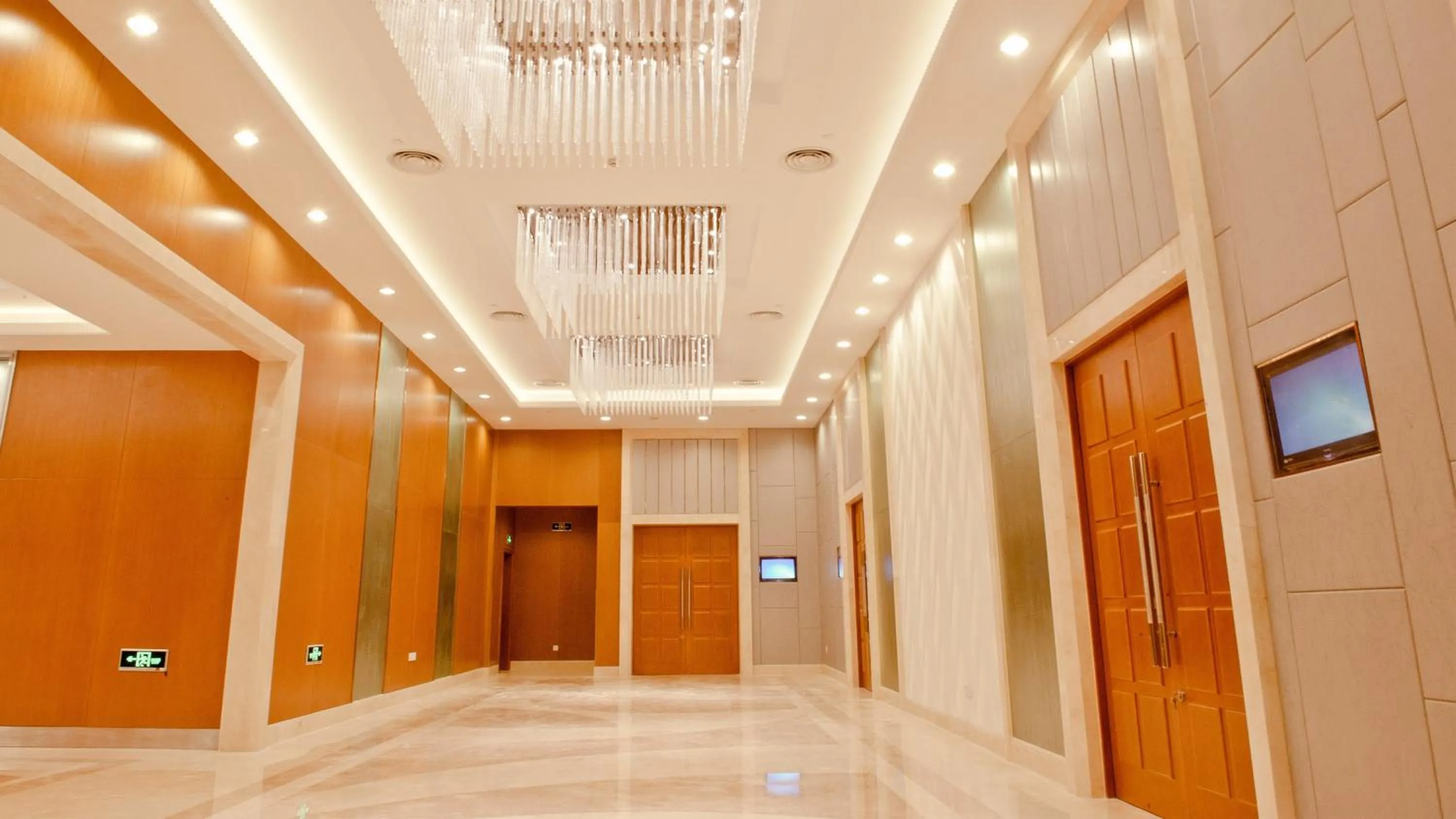 Meeting/conference room in Holiday Inn Shanghai Pudong by IHG