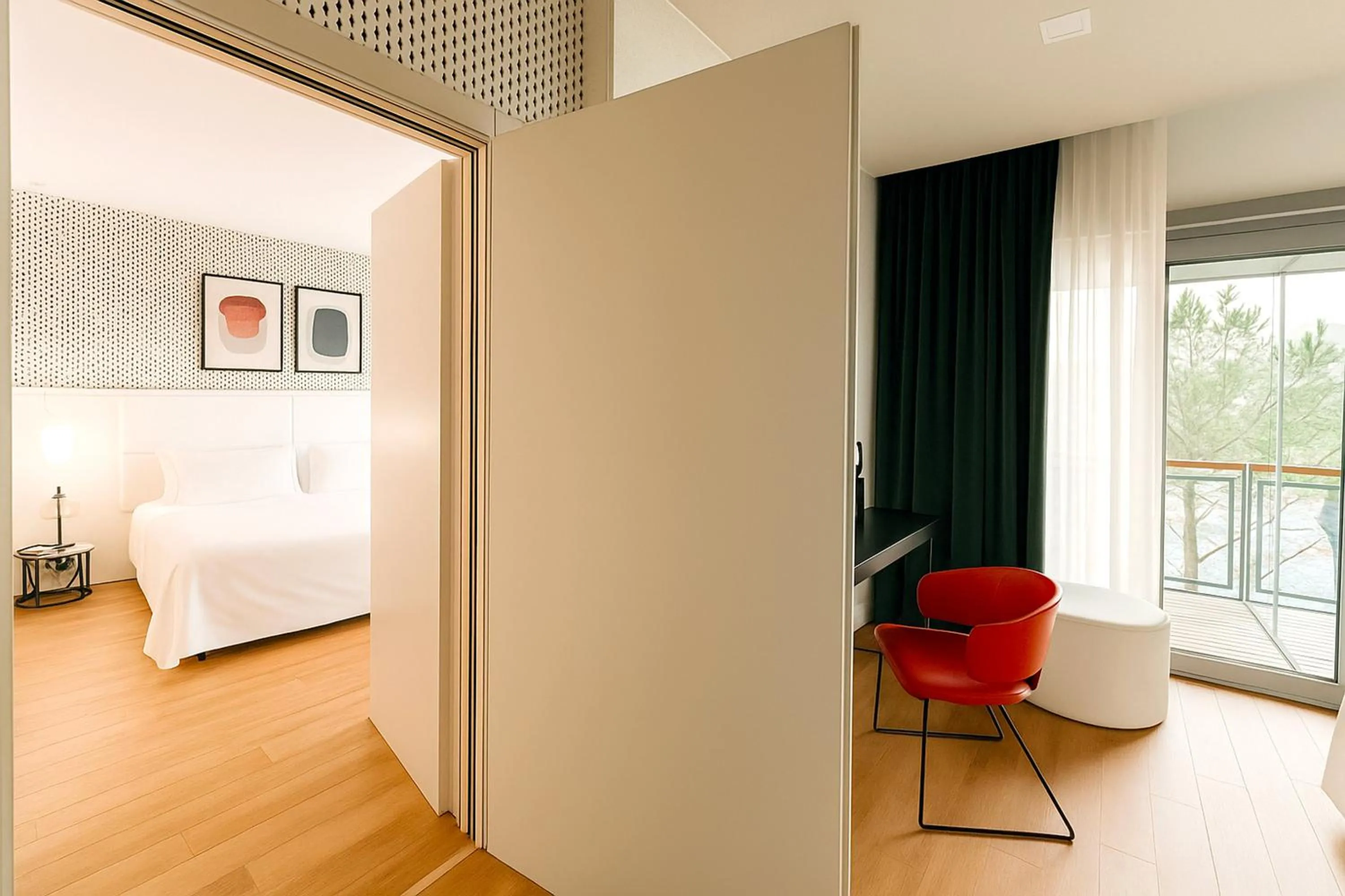 Photo of the whole room, Bed in voco Nola - Naples Vulcano Buono by IHG