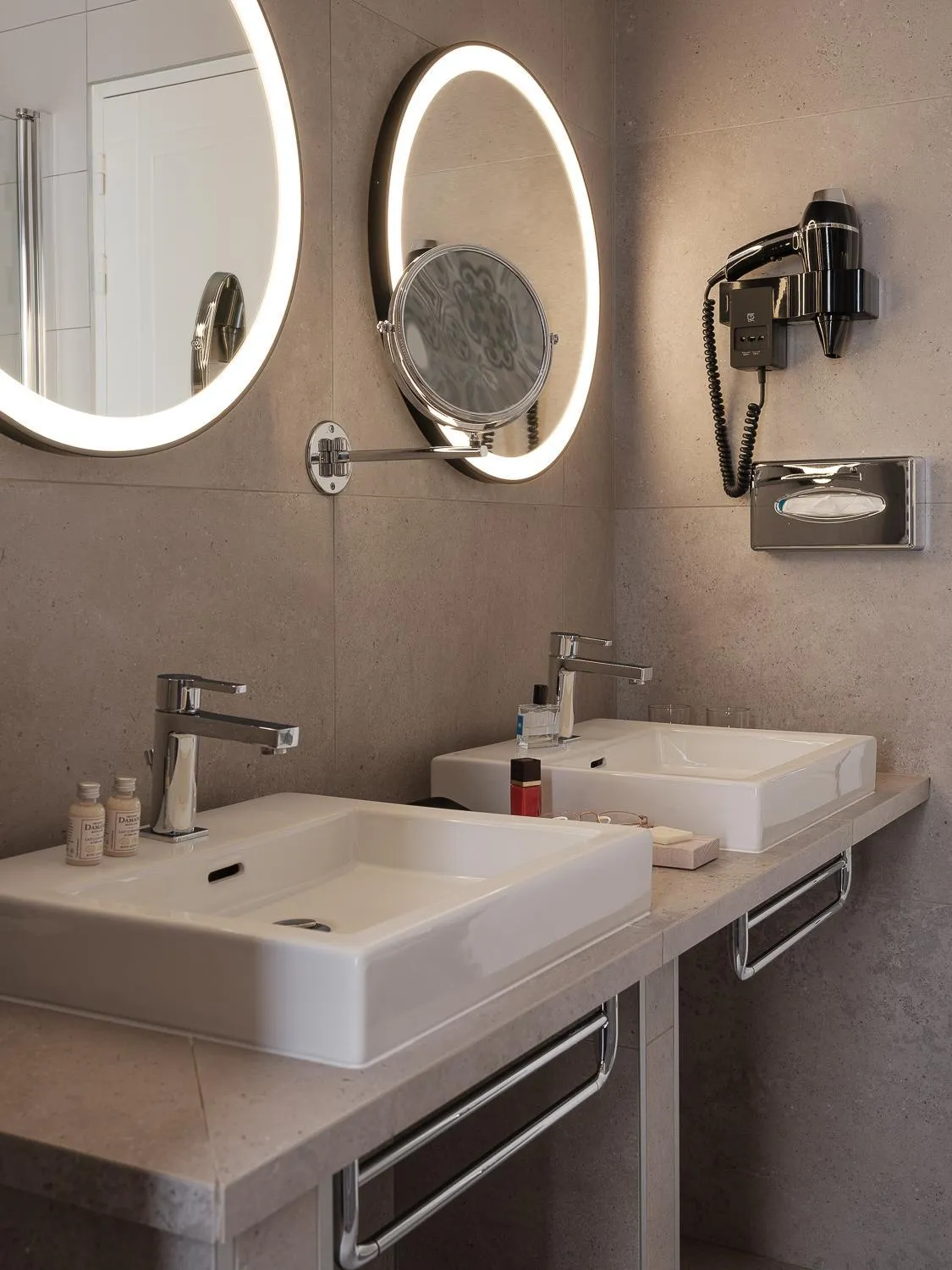 Bathroom in Hôtel Piapia