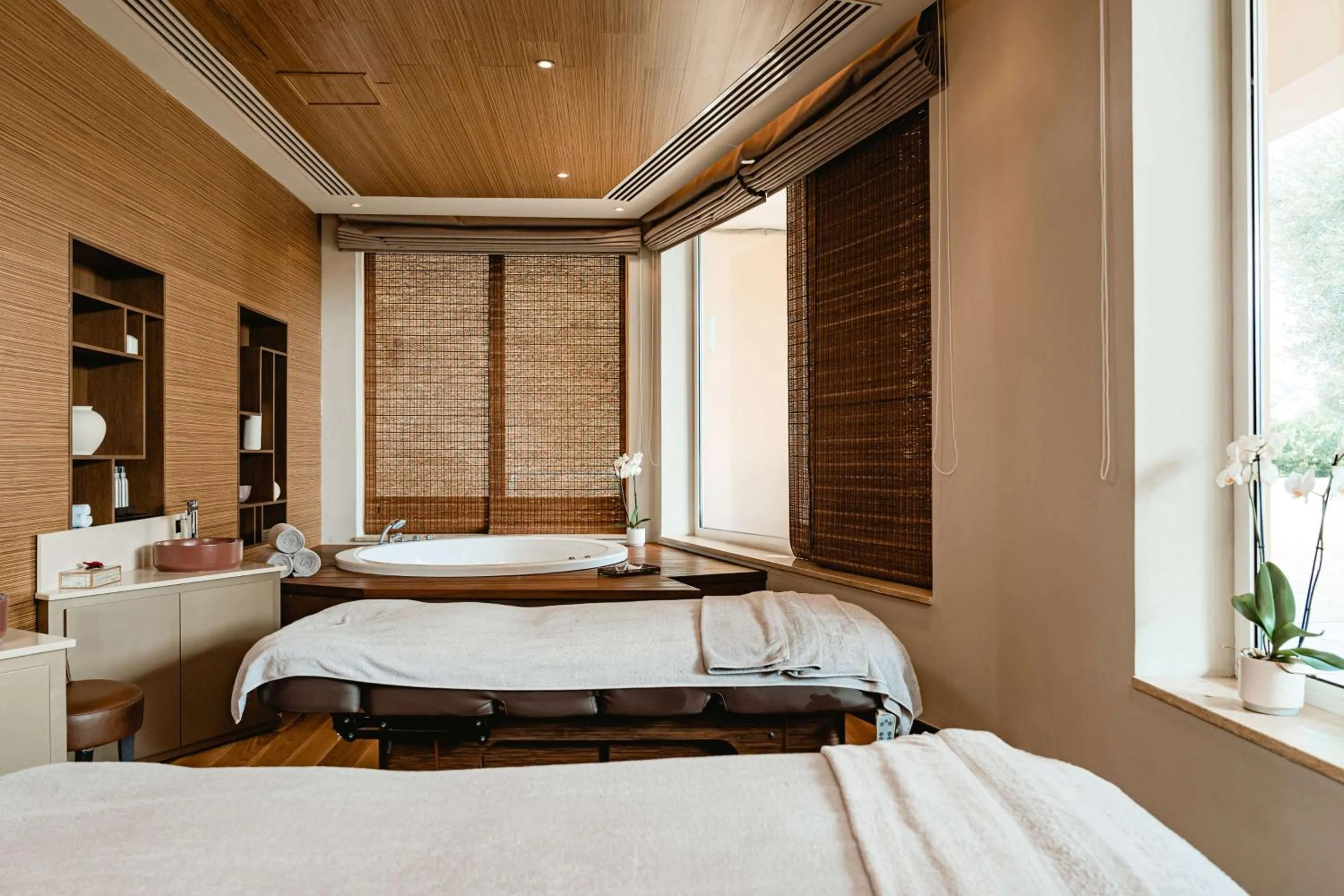 Spa and wellness centre/facilities, Bed in Radisson Blu Resort & Spa, Malta Golden Sands