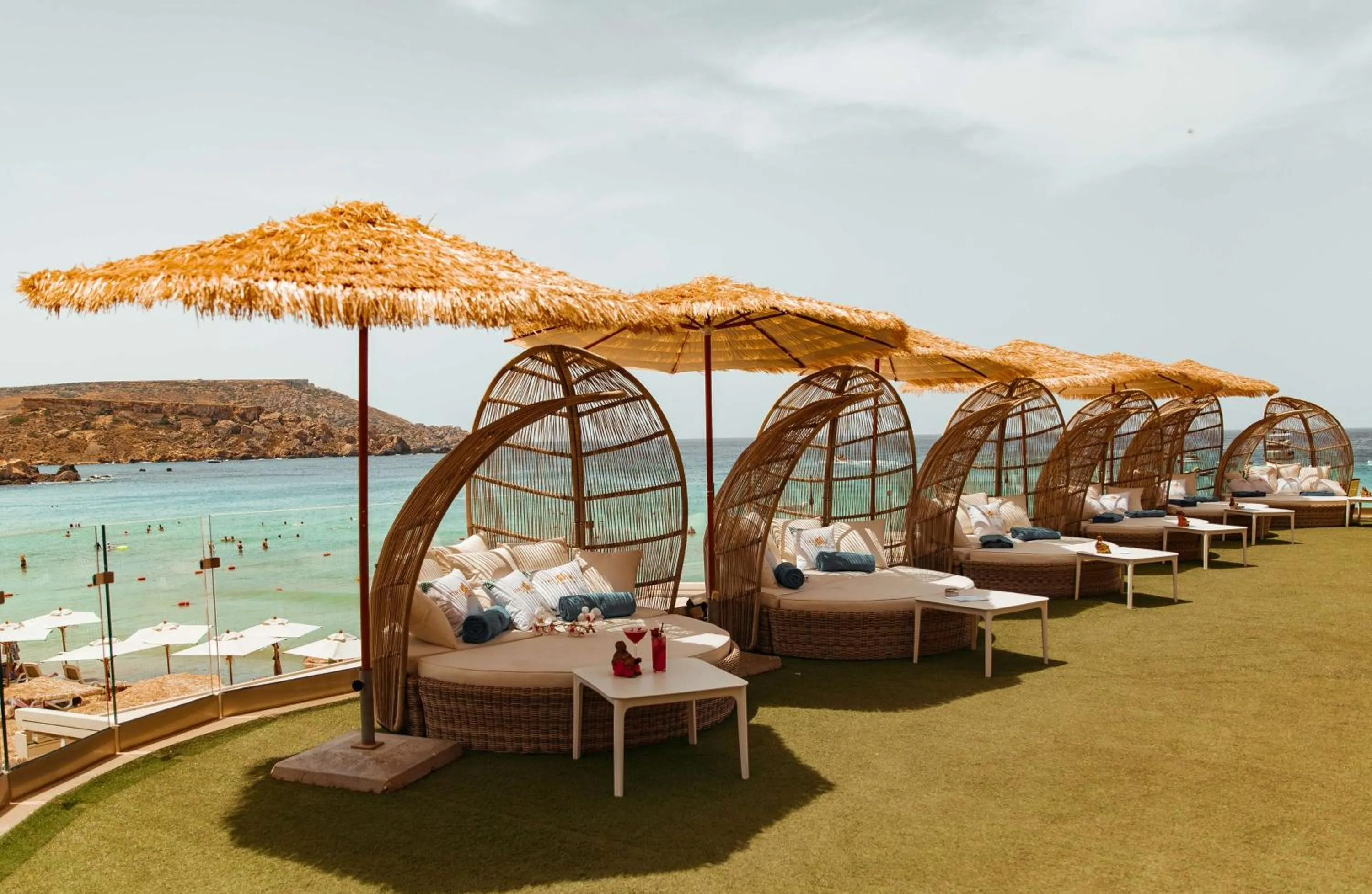 Lounge or bar in Radisson Blu Resort & Spa, Malta Golden Sands