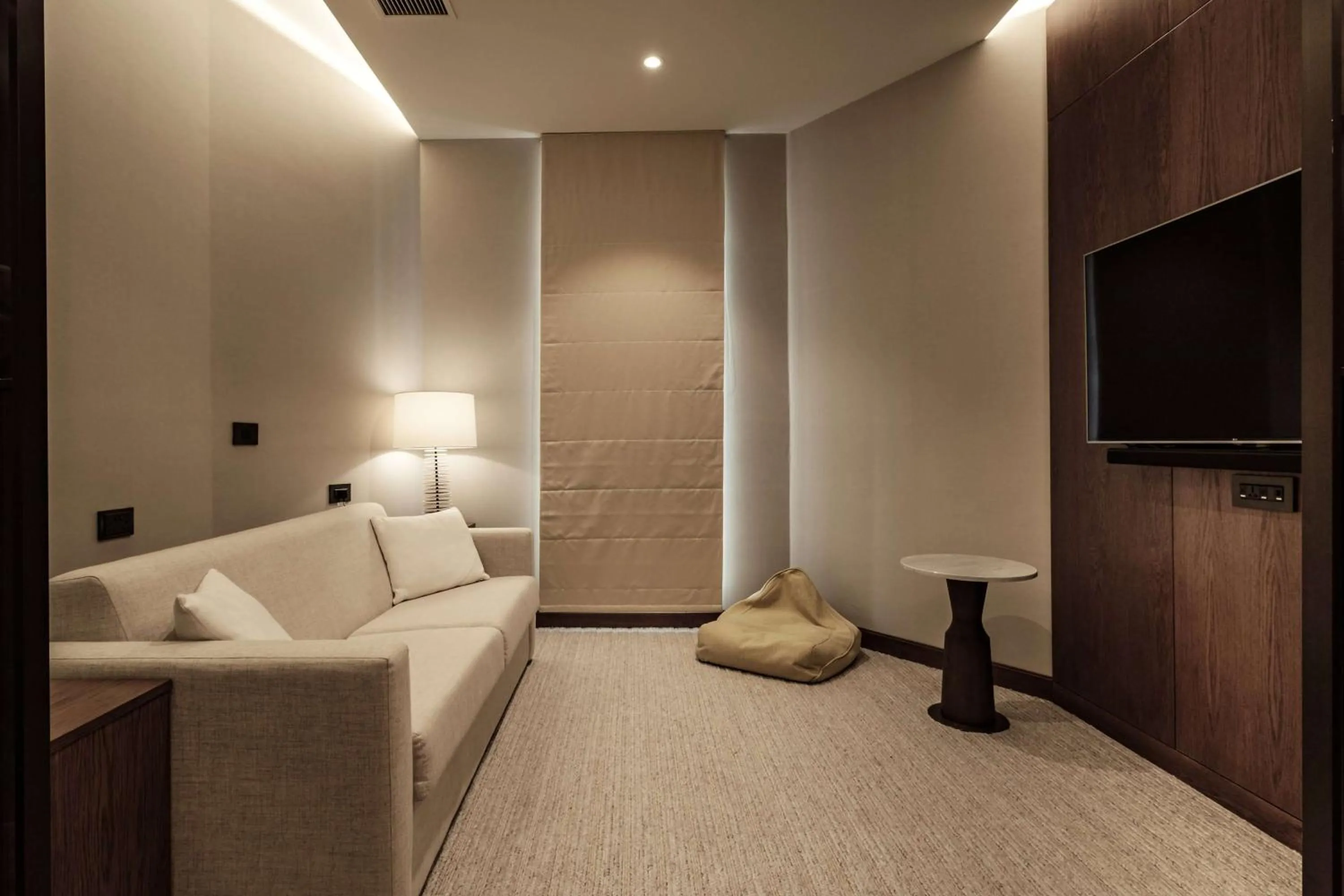 Bedroom, Bed in Radisson Blu Resort & Spa, Malta Golden Sands