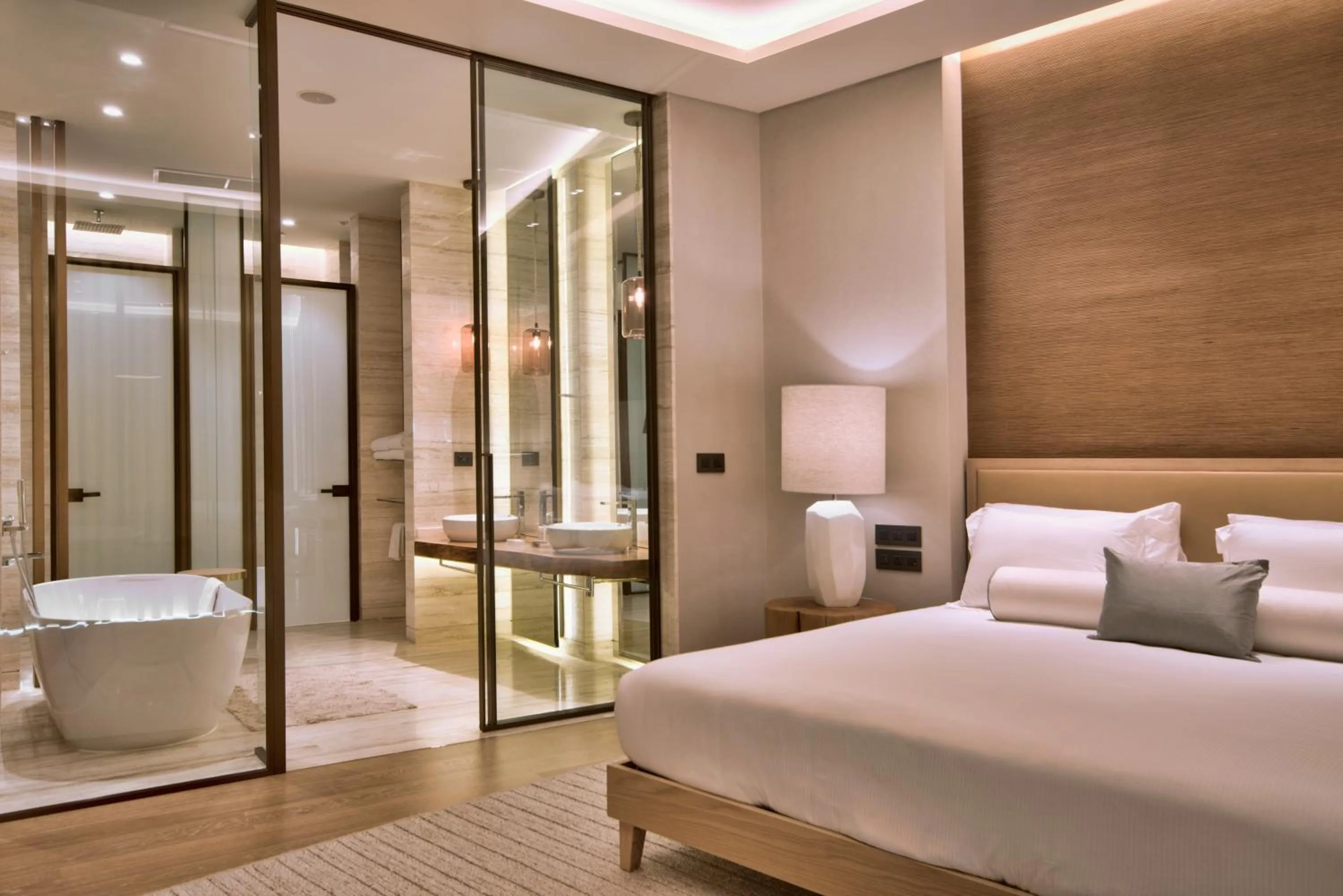 Bed in Radisson Blu Resort & Spa, Malta Golden Sands