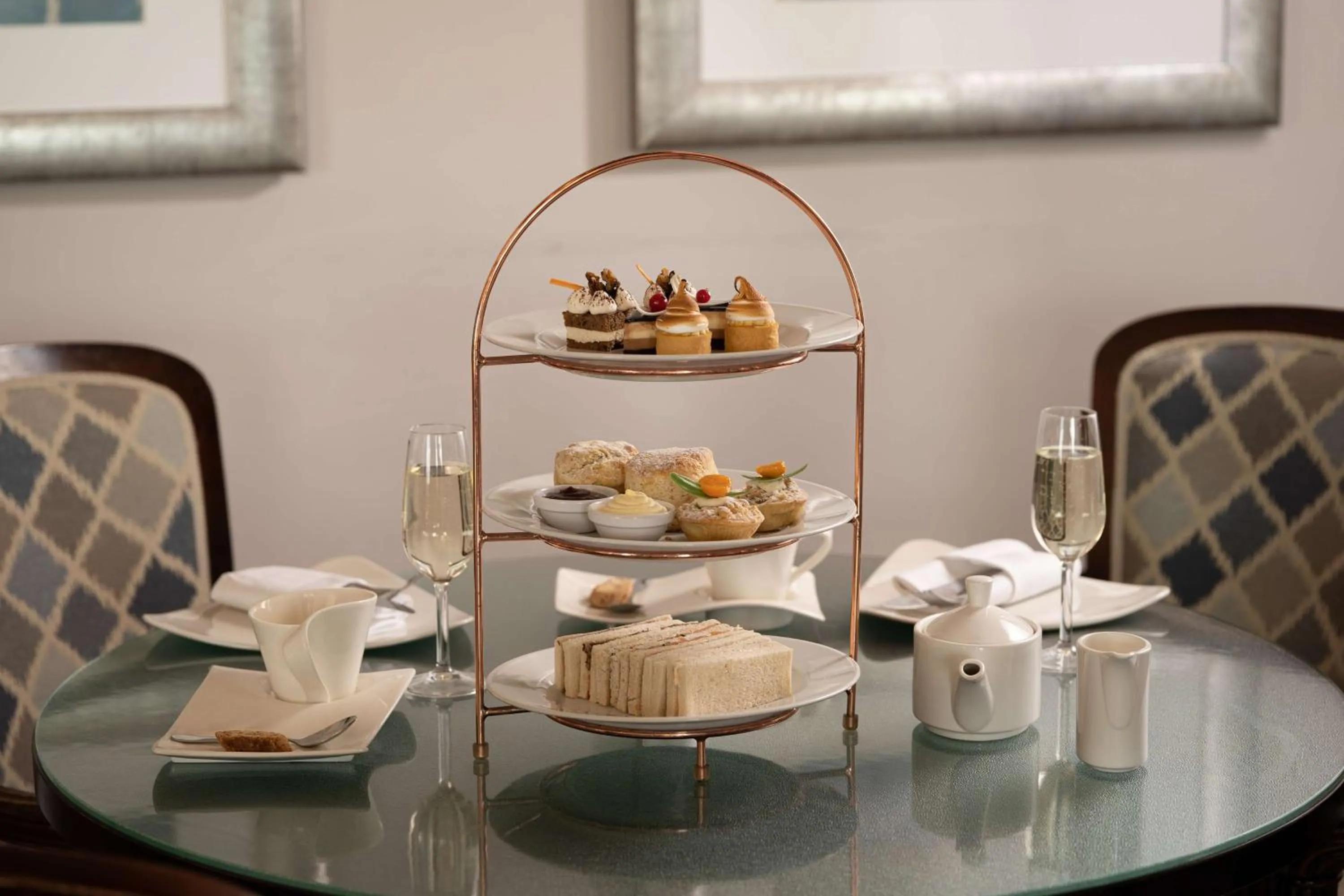 Lounge or bar in Radisson Blu Resort & Spa, Malta Golden Sands