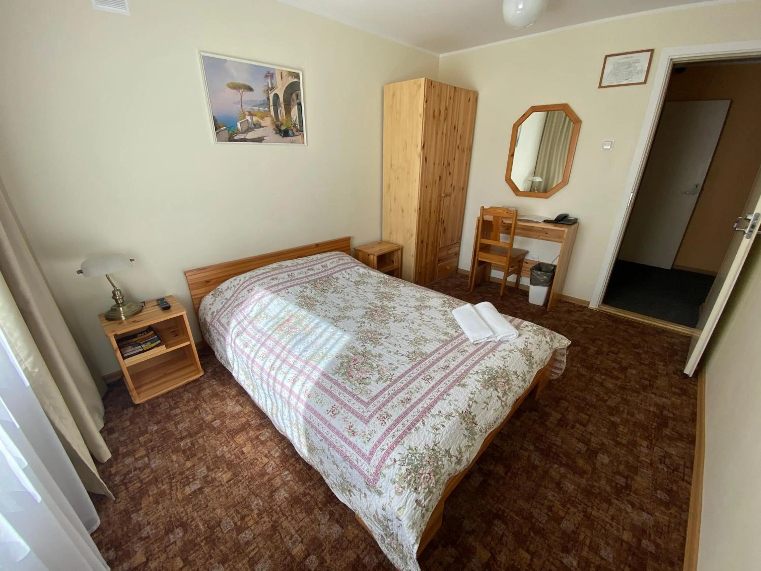 TV and multimedia, Bed in Dorell