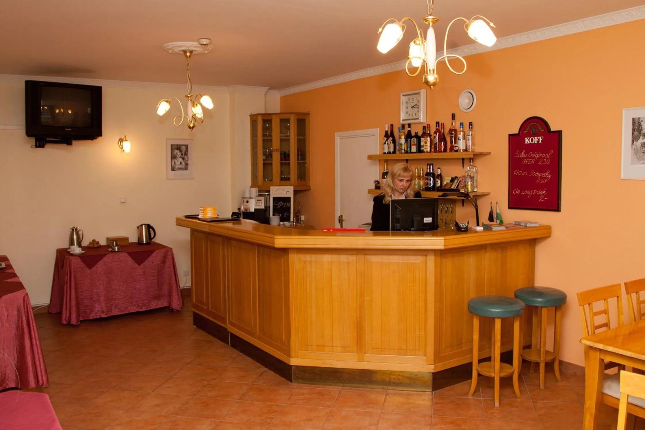 Lounge or bar in Repo Hotel
