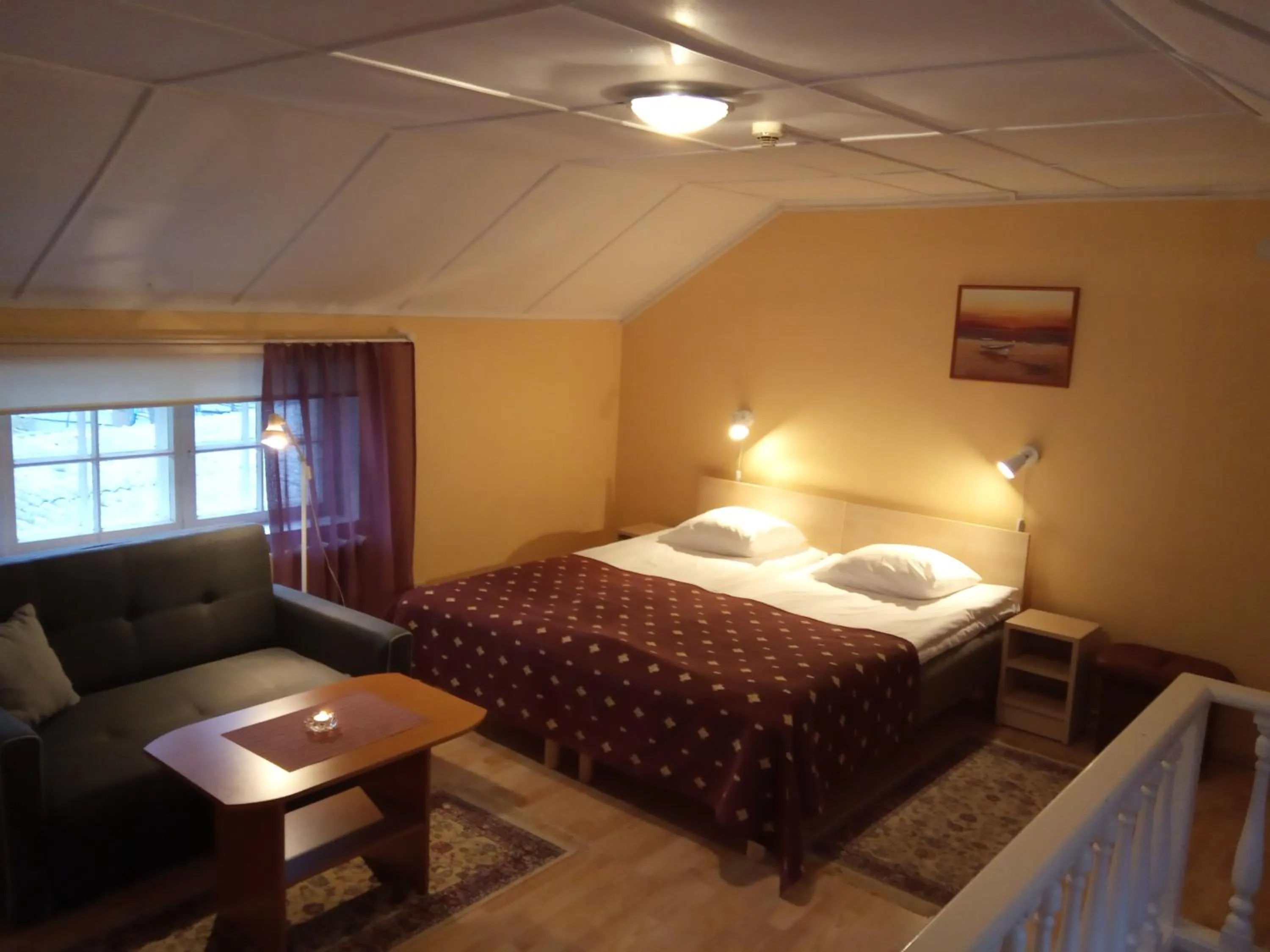 Photo of the whole room, Bed in Repo Hotel