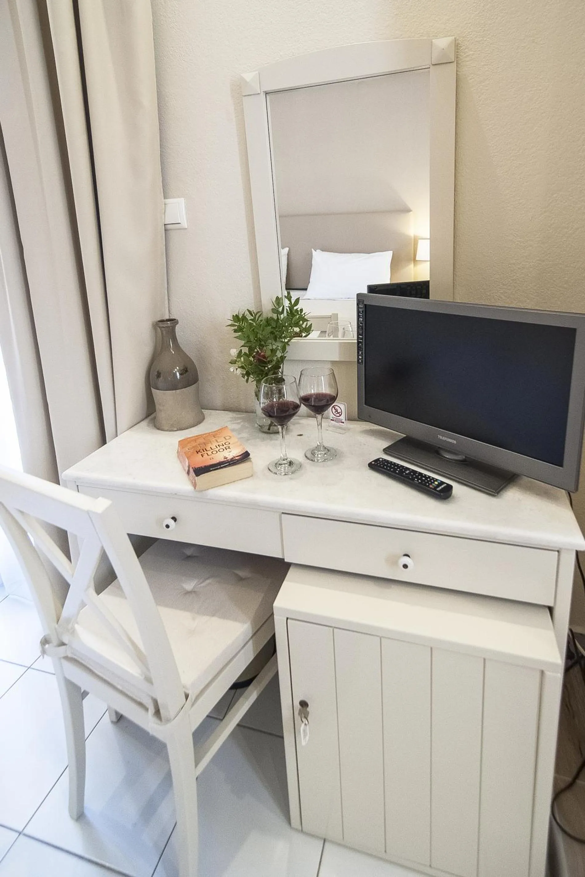 Decorative detail in Kenta Beach Hotel