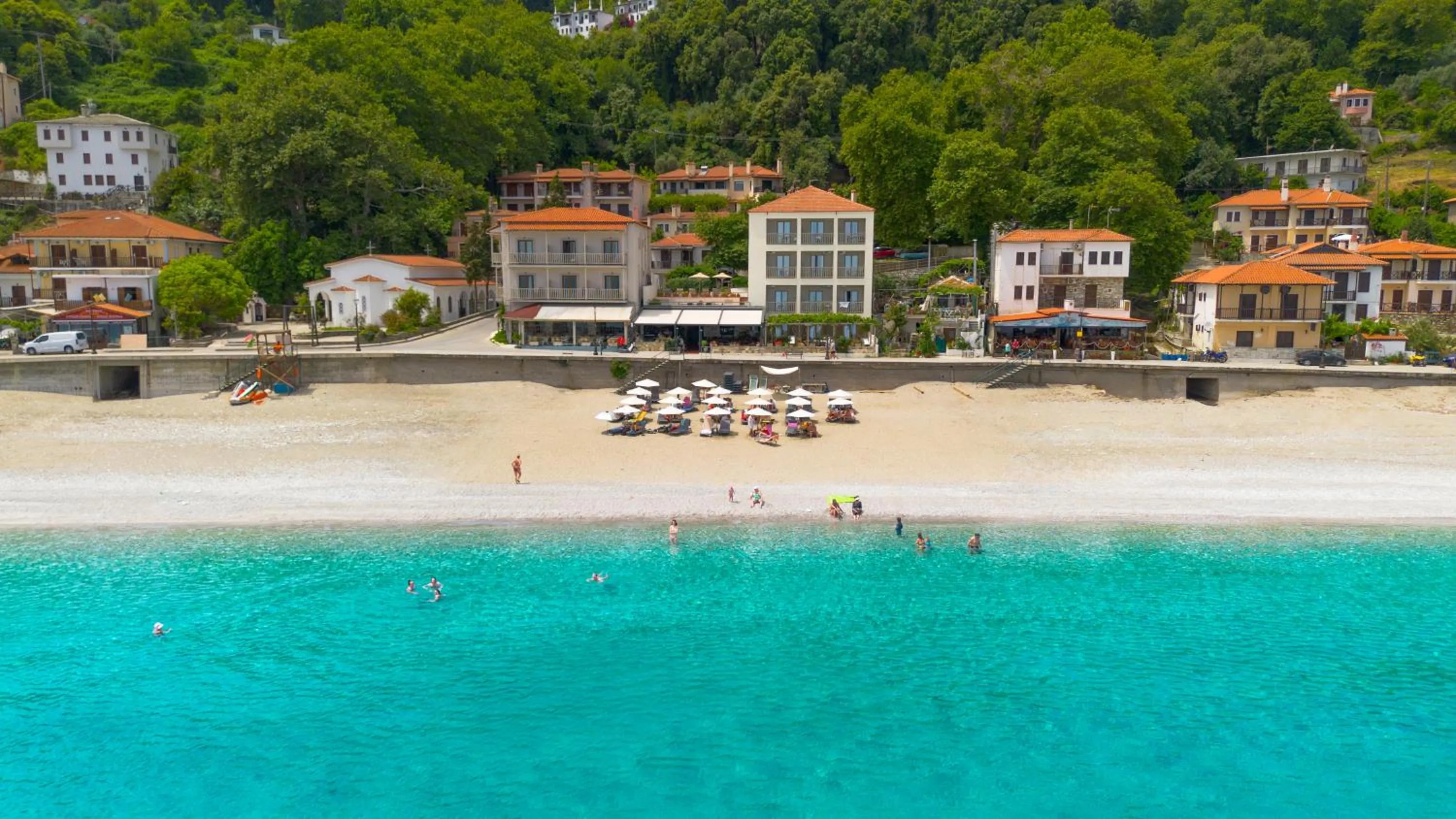 Beach in Kenta Beach Hotel