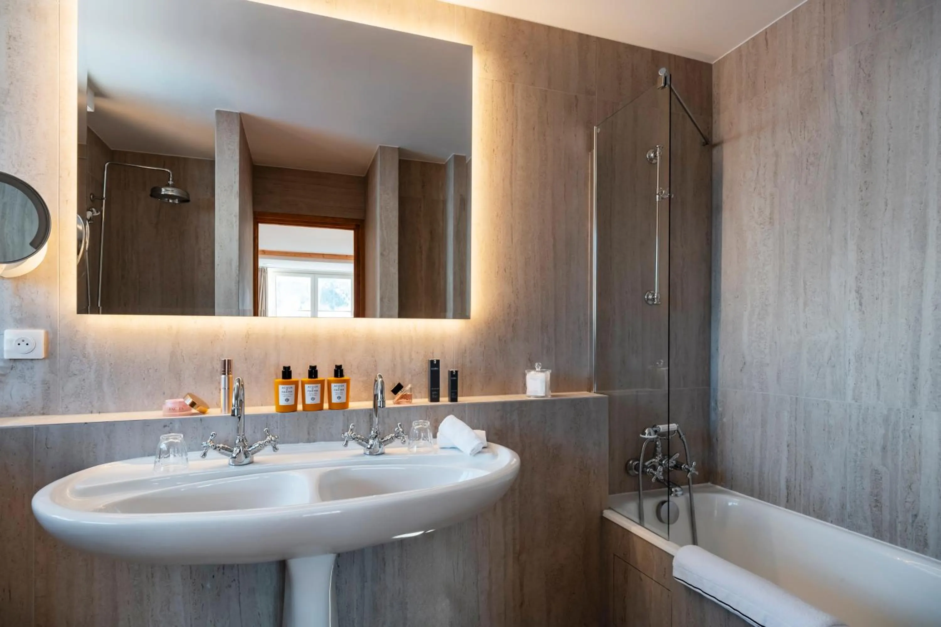 Bathroom in Alpes Hôtel du Pralong