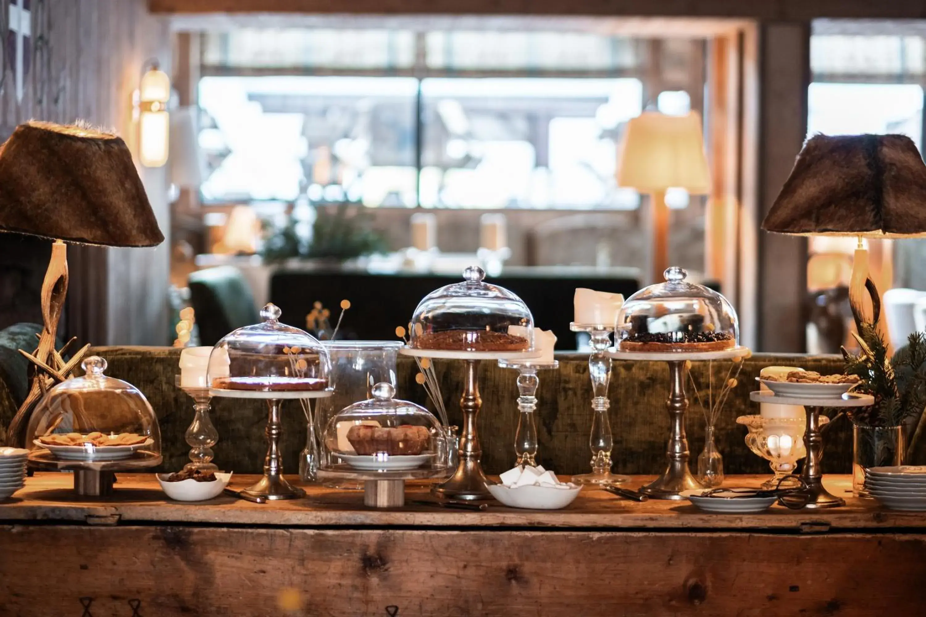 Lounge or bar in Alpes Hôtel du Pralong Lounge or bar in Alpes Hôtel du Pralong