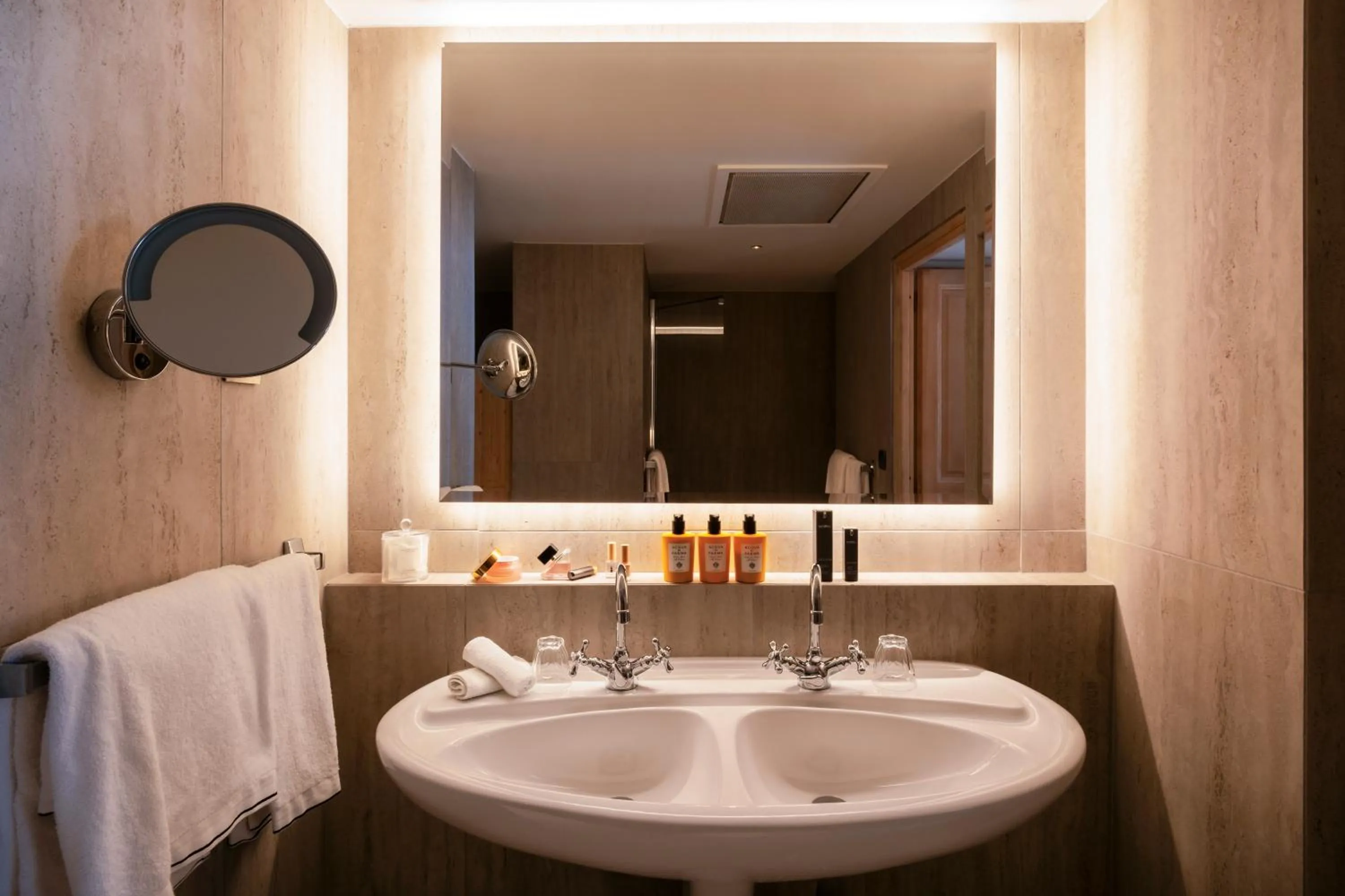 Bathroom in Alpes Hôtel du Pralong