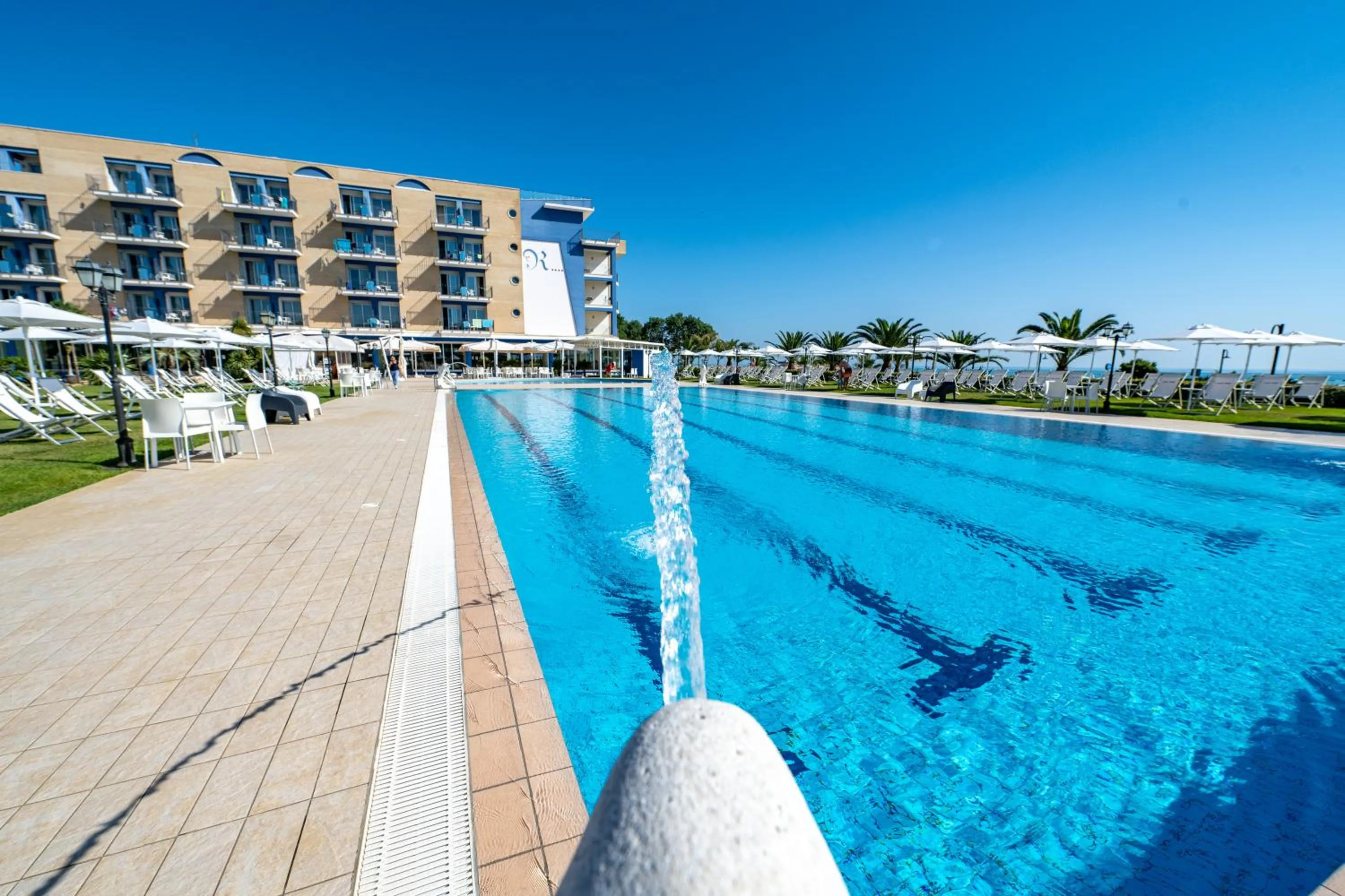 Pool view in Roses Hotel