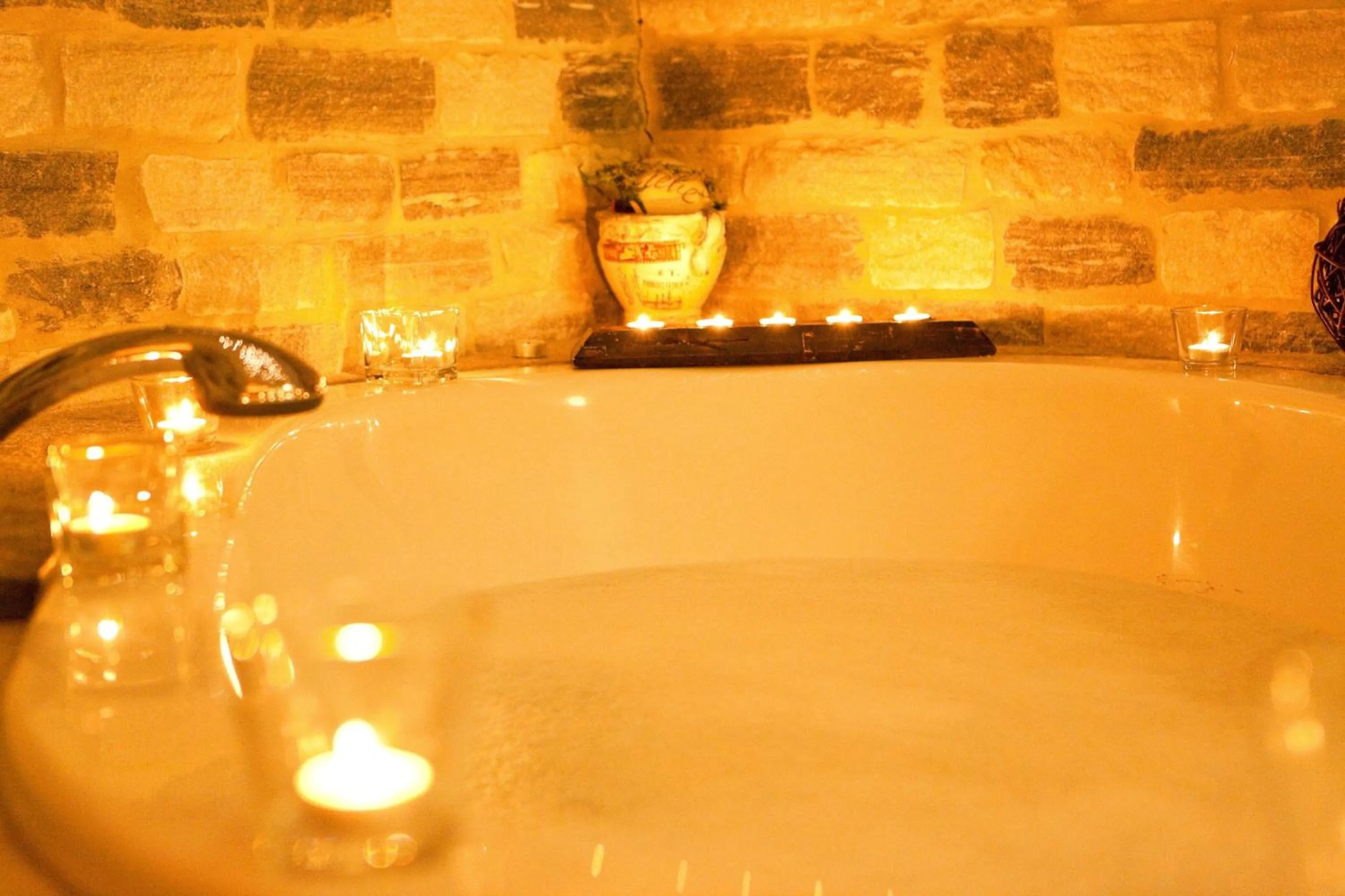 Hot Tub in Hotel Schörhof