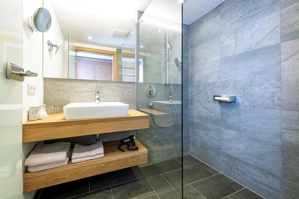 Bathroom in Hotel Schörhof