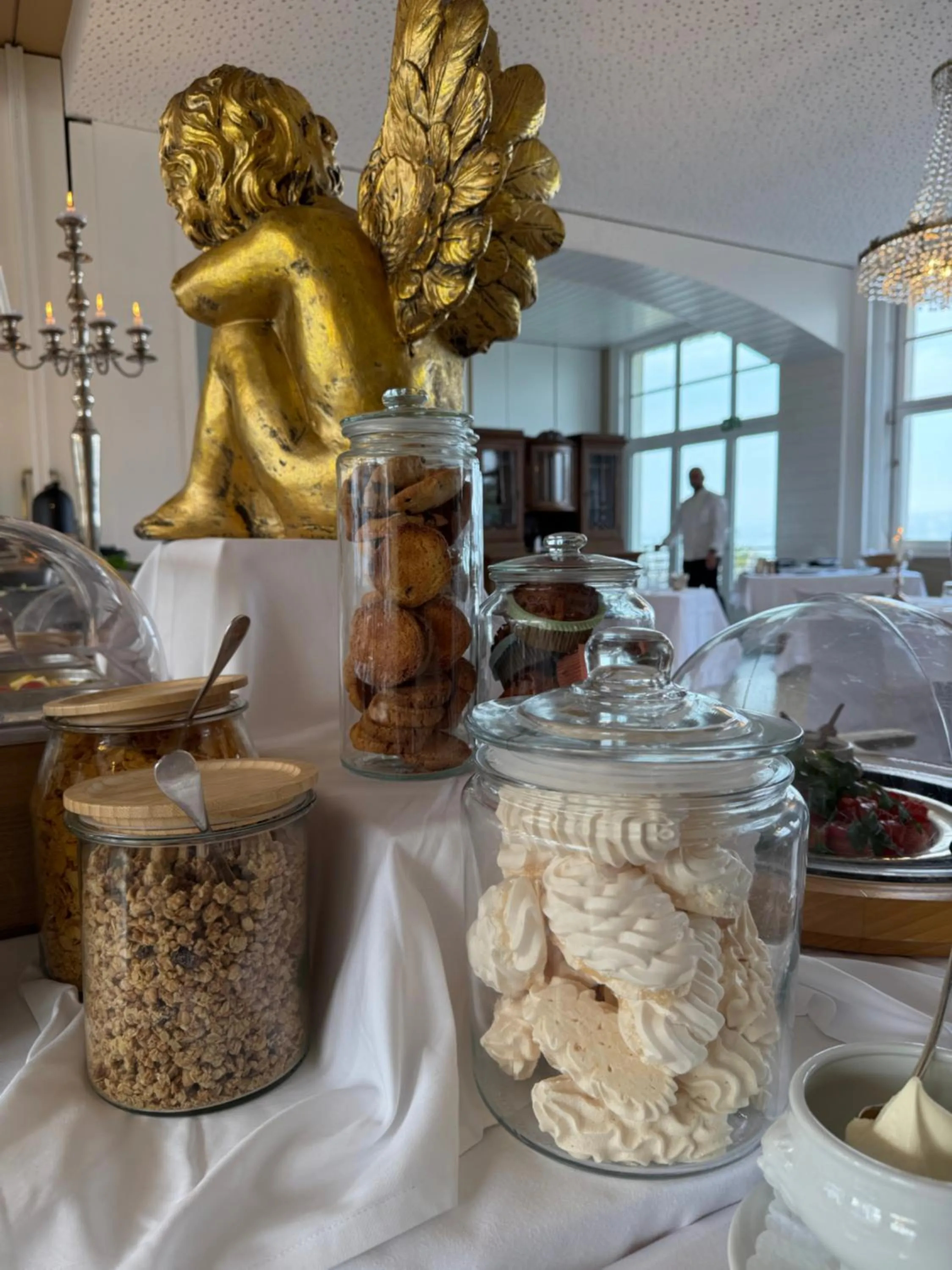 Breakfast in Hotel Schiff am See